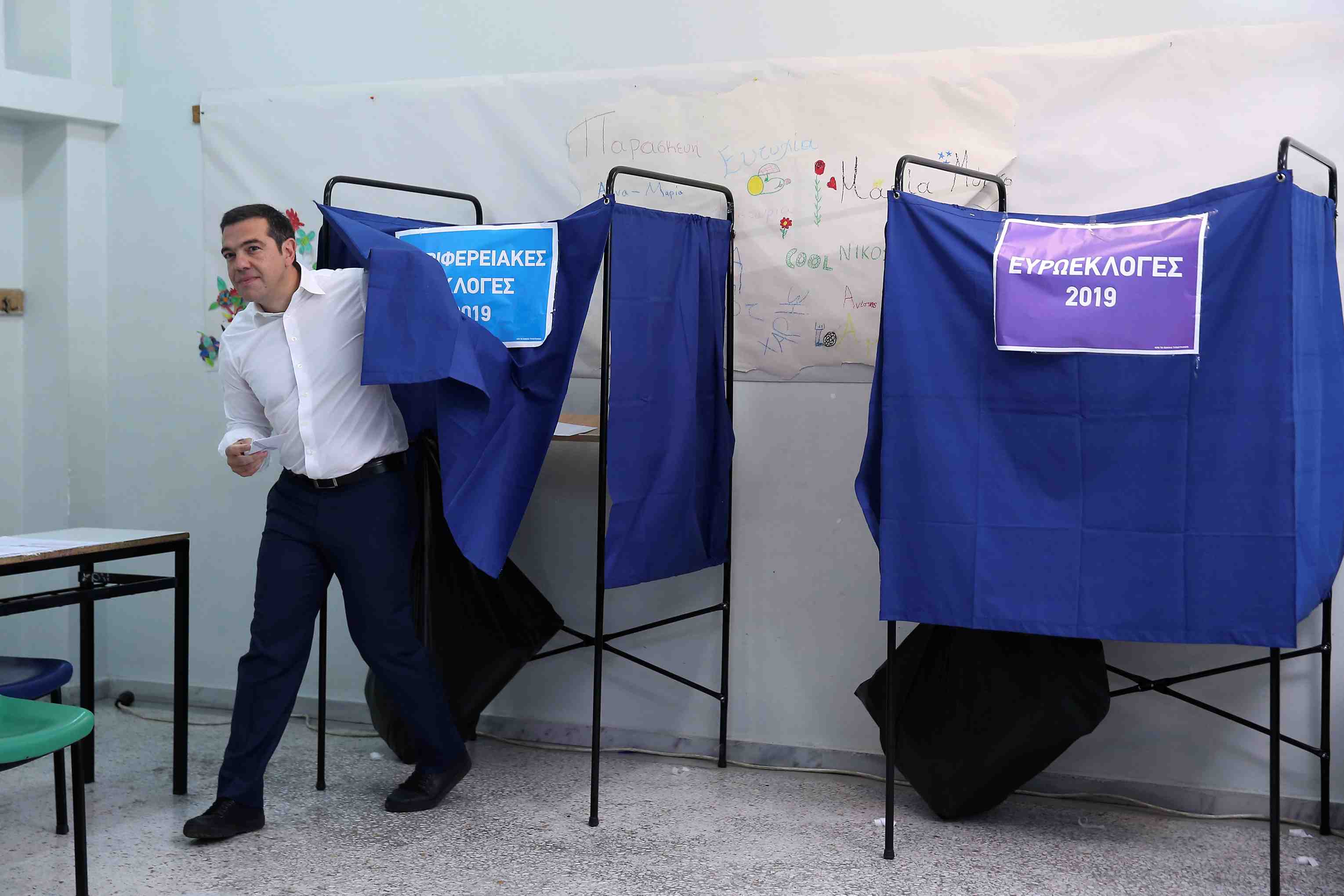 La droite en tete en grece devant syriza