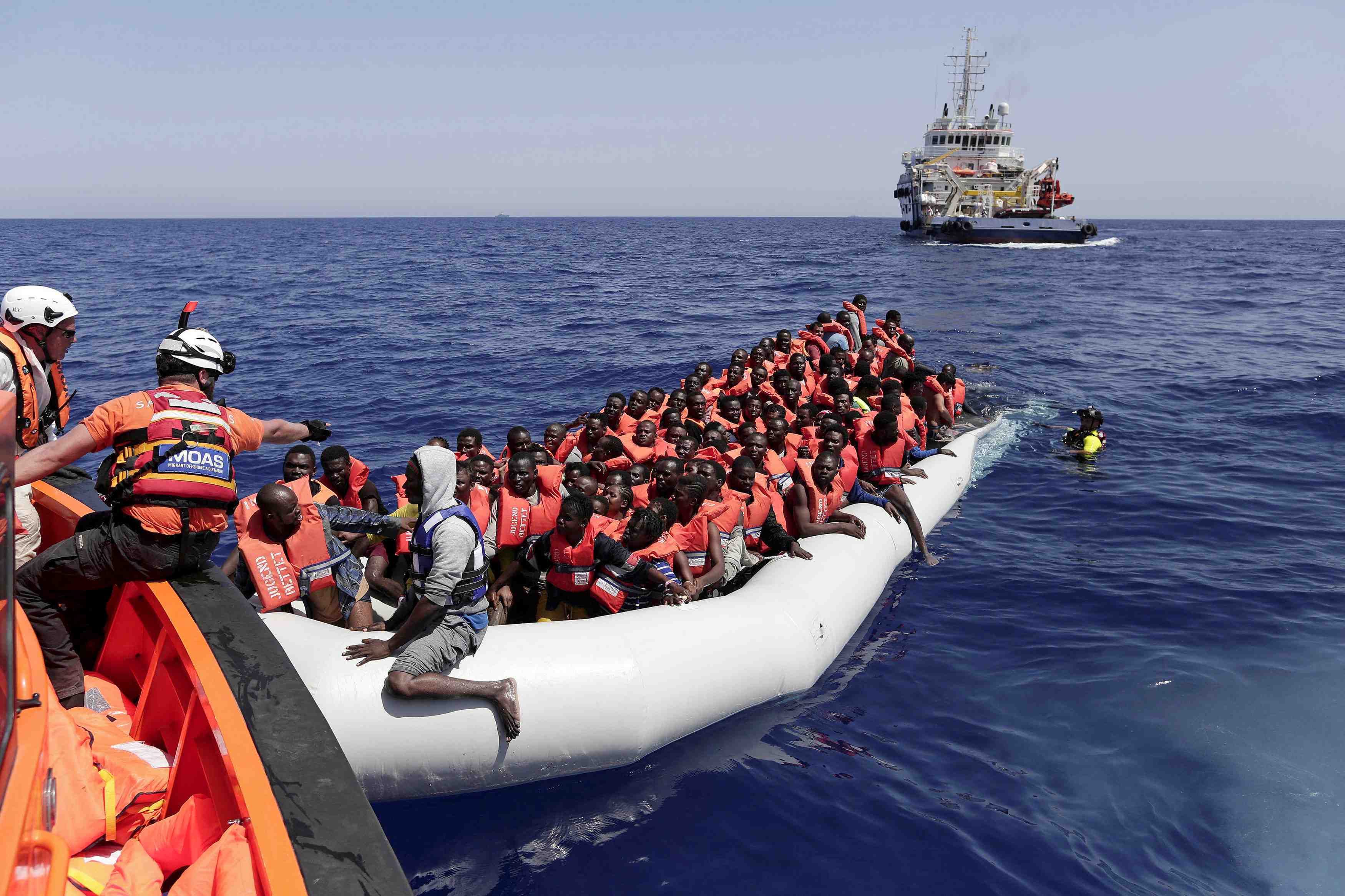 Acquittement de deux pilotes d’un bateau de migrants