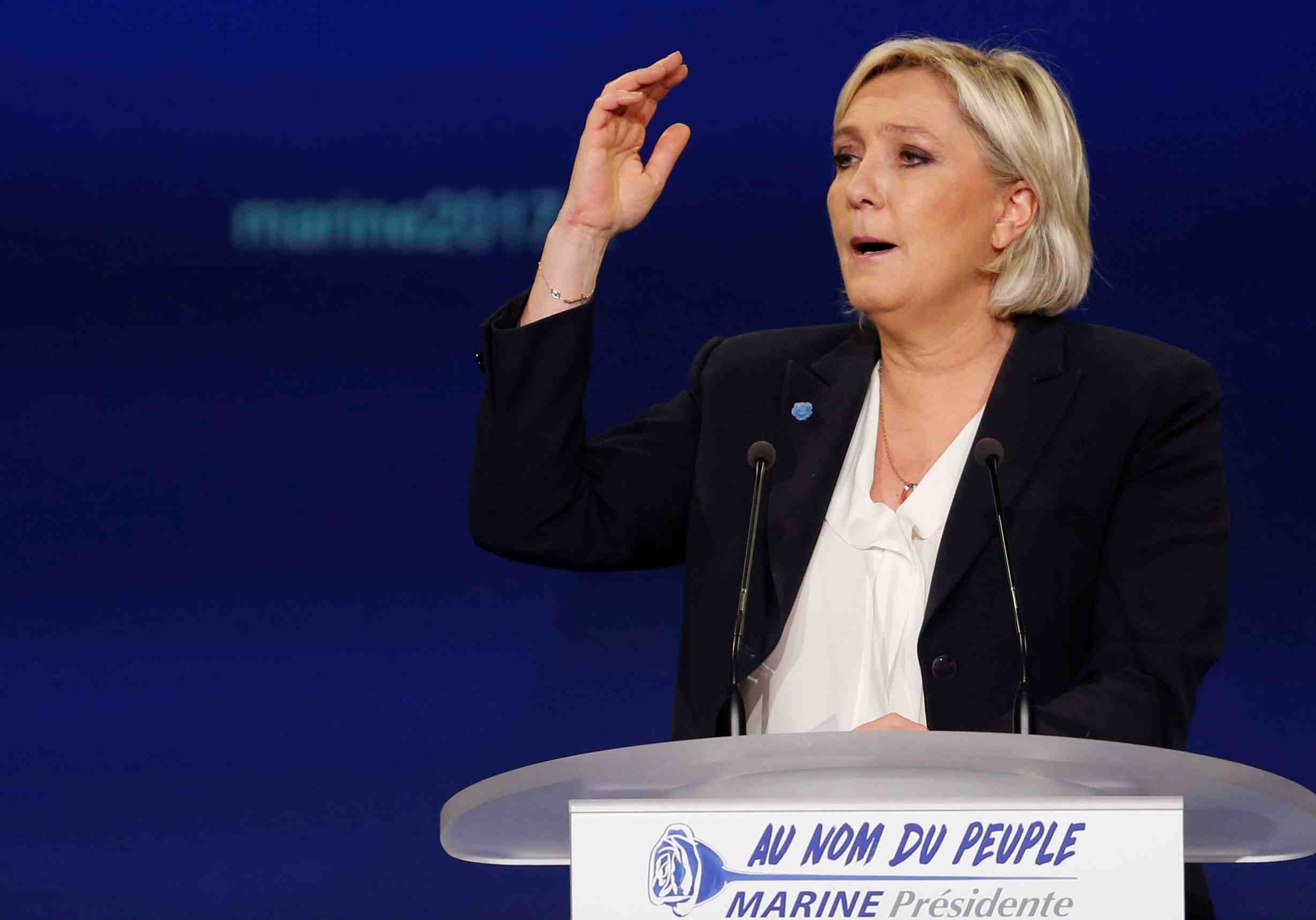 Le pen juge sa presence au second tour essentielle