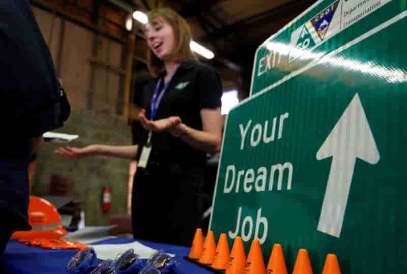 Usa: les inscriptions au chomage au plus bas en plus de 45 ans