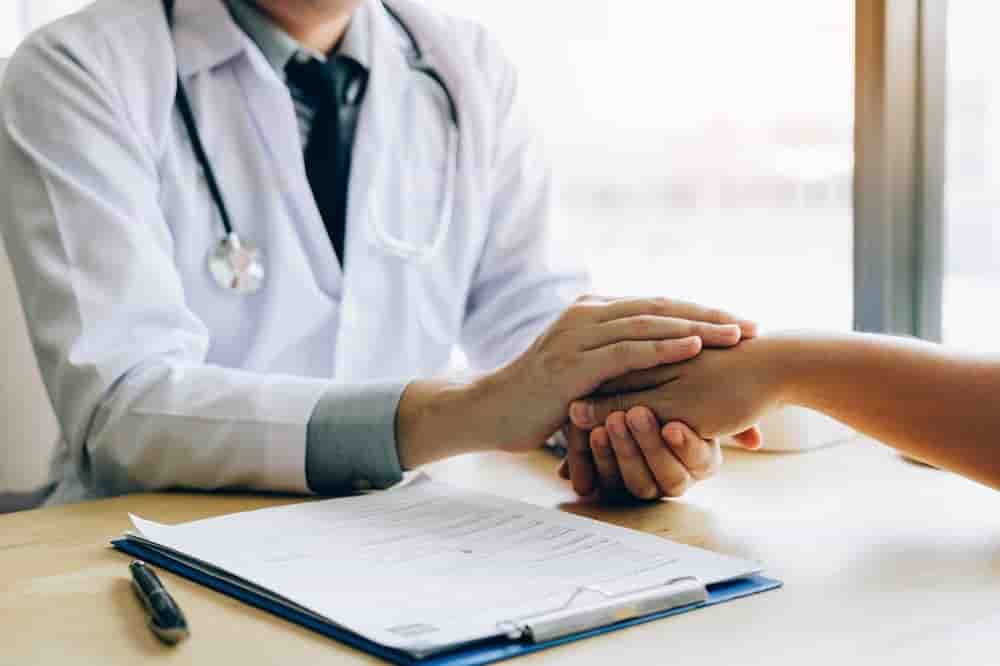 En termes de densité médicale, ce sont « les départements situés au centre de la métropole, autour du bassin parisien, qui sont les moins bien dotés ». (Ordre des médecins).