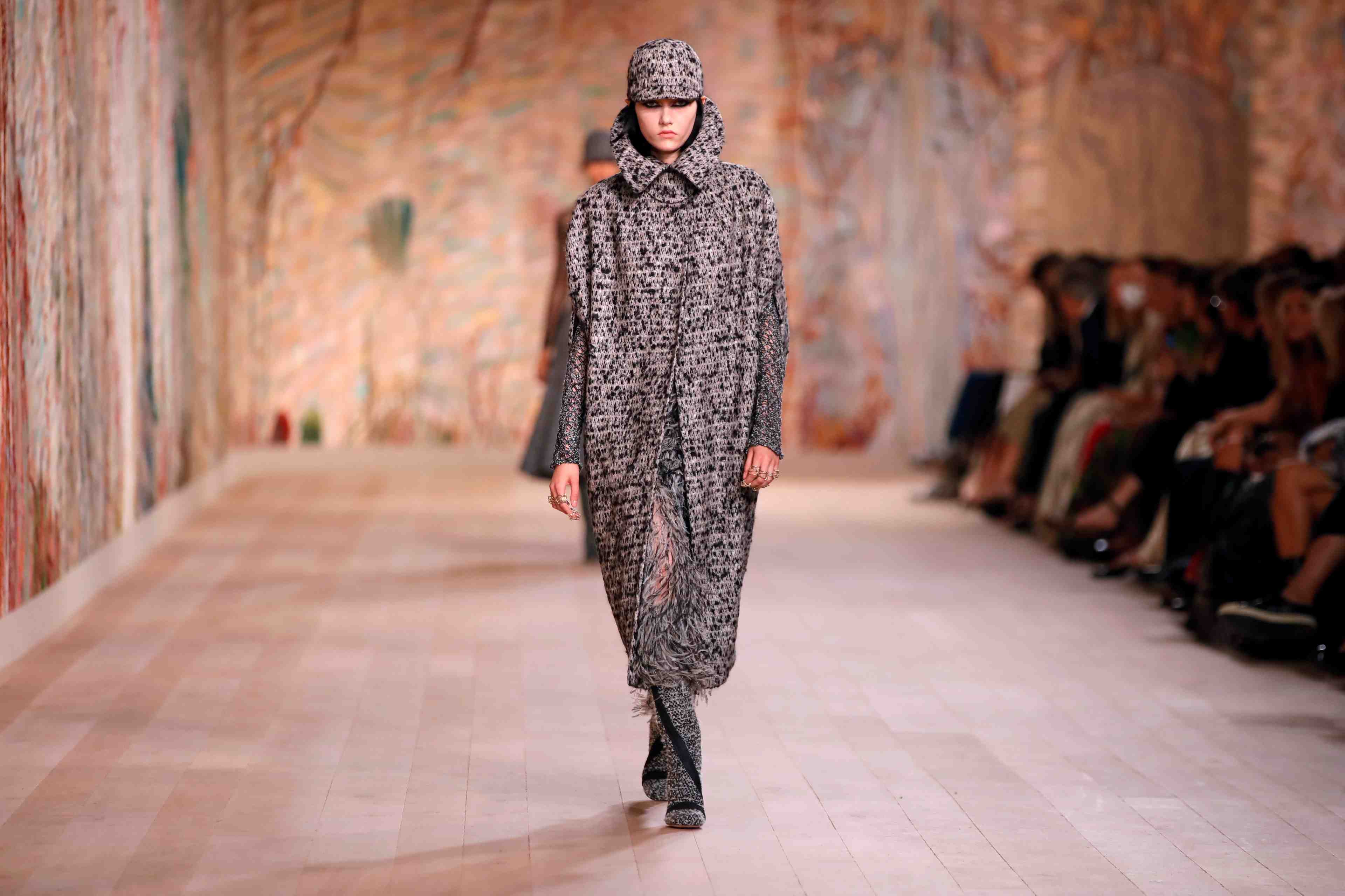 Retour sur le podium pour dior qui inaugure la semaine de la mode