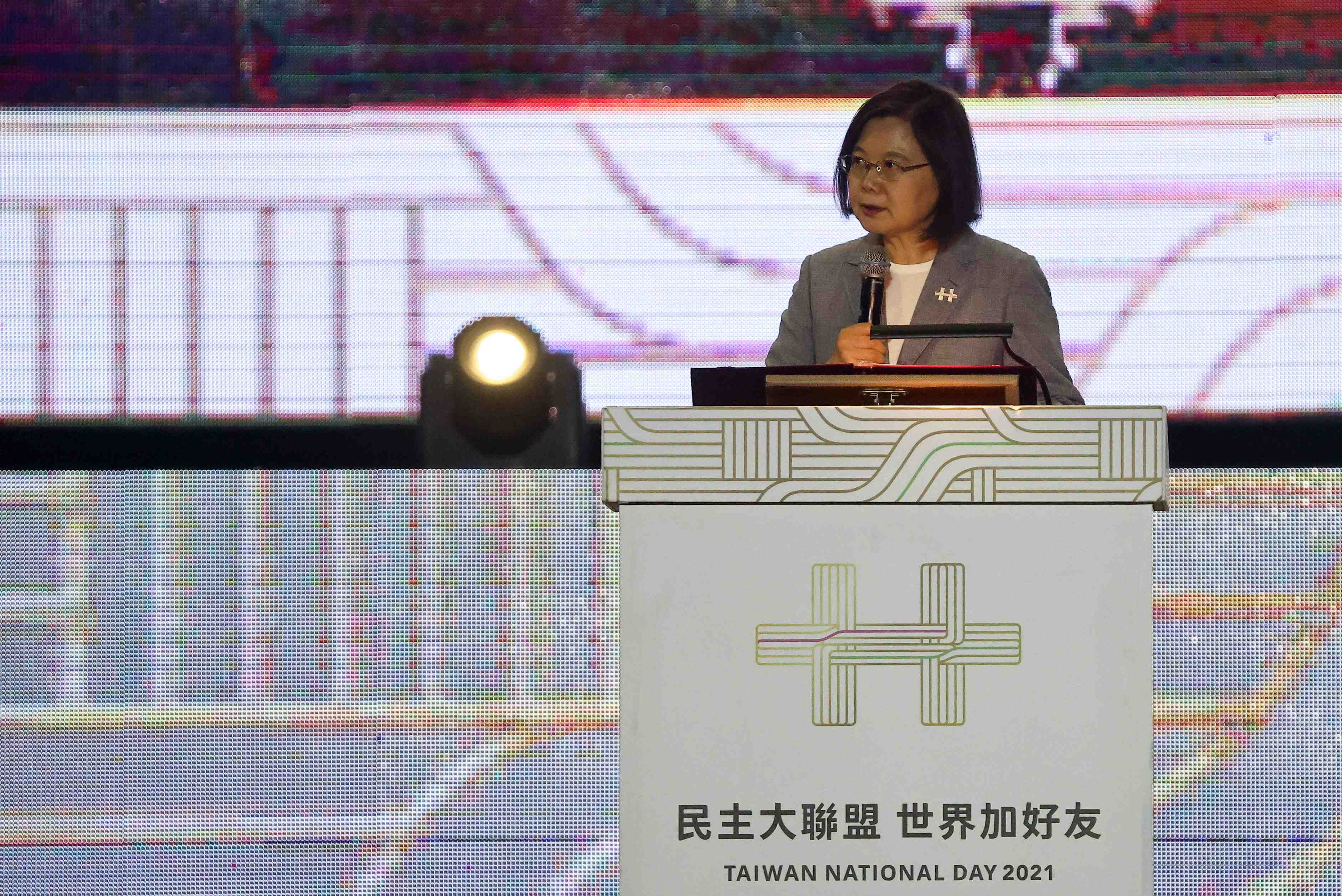 Taiwan ne cedera pas aux pressions de la chine, dit la presidente