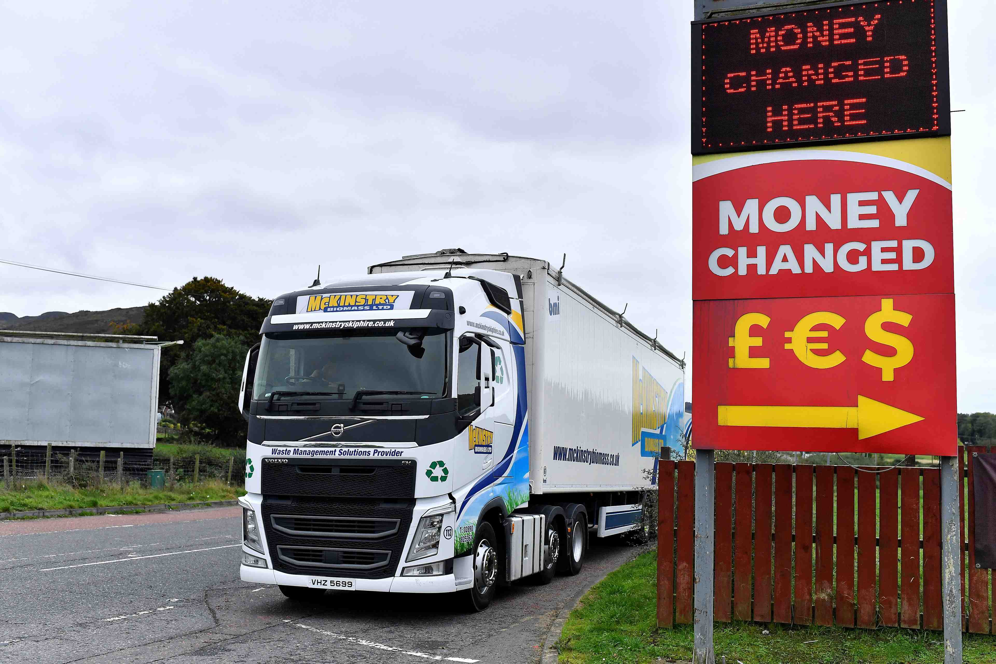 Londres veut prolonger le moratoire sur les controles des biens nord-irlandais