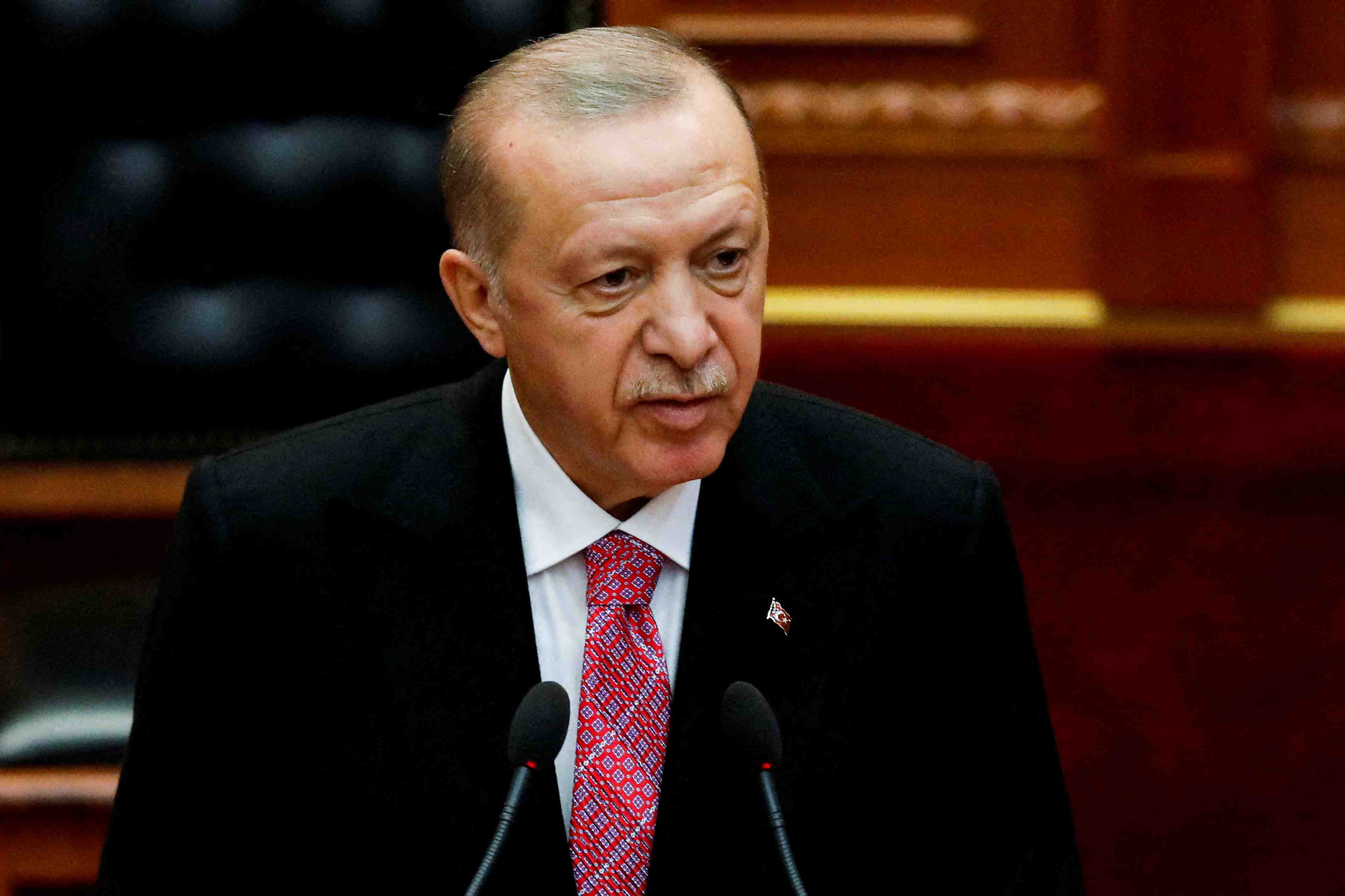 Turquie: erdogan menace la presse de represailles