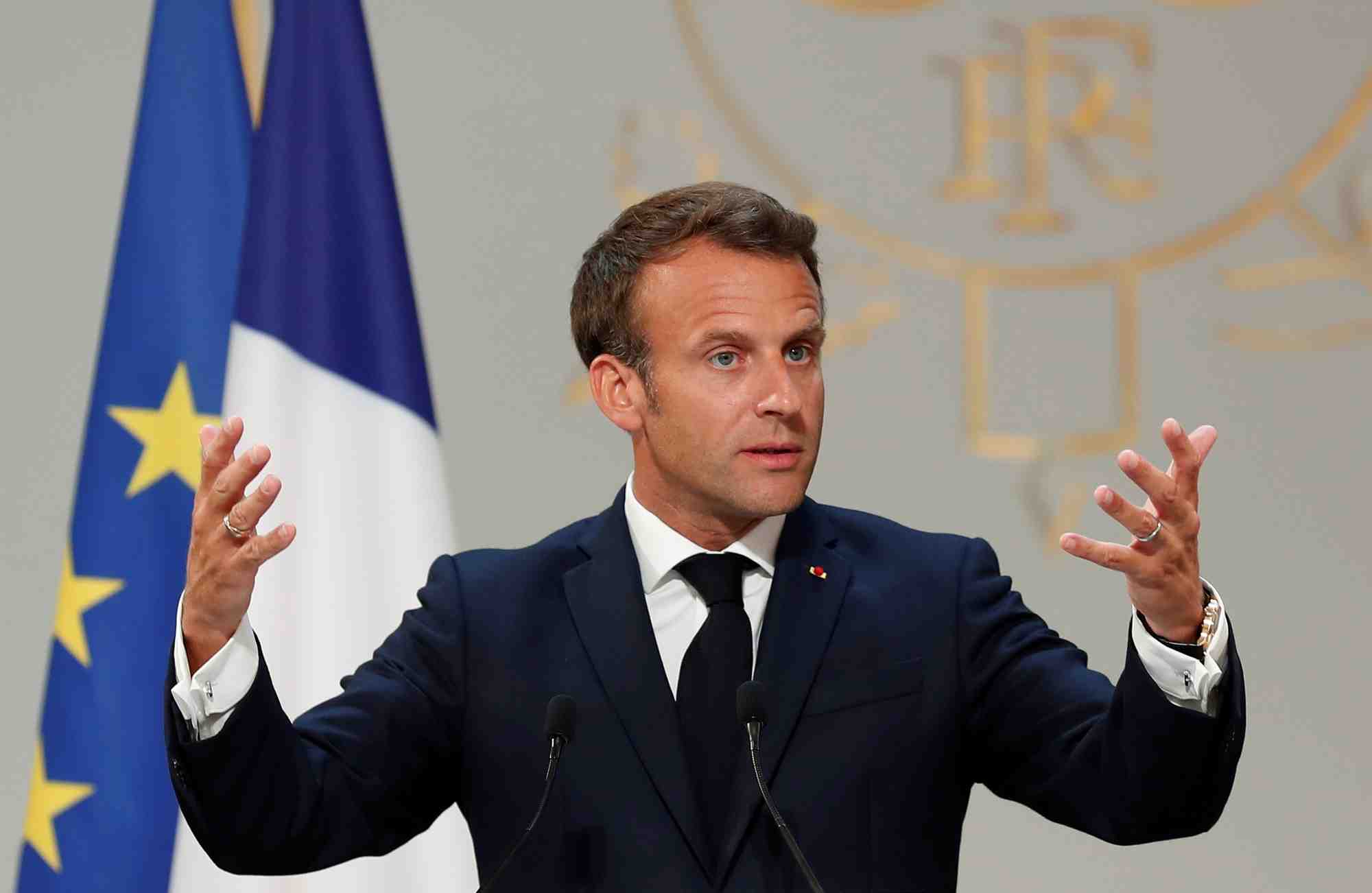 Malgré une remontée d'Emmanuel Macron, le Premier ministre Edouard Philippe reste toujours devant en termes d'opinions positives avec un écart de quatre points.