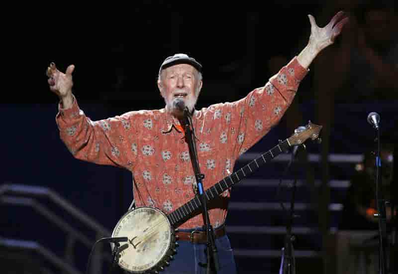 Le chanteur Pete Seeger, pionnier du folk américain, est mort