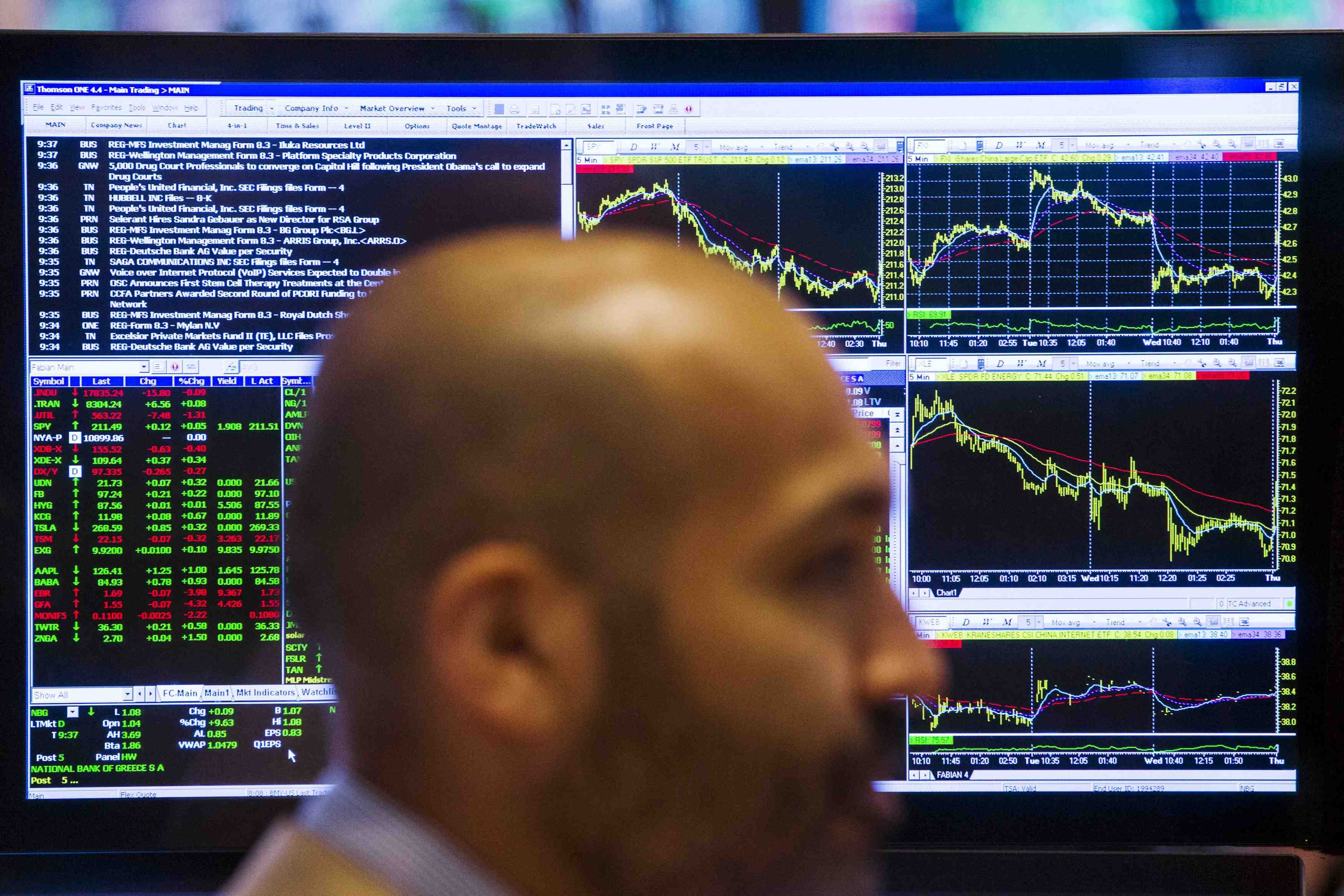 Les cours des metaux plongent apres la devaluation du yuan