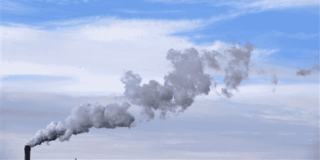 Fin août, le gouvernement français a annoncé que les secteurs considérés comme les plus polluants allaient être soumis à une nouvelle contribution fiscale.