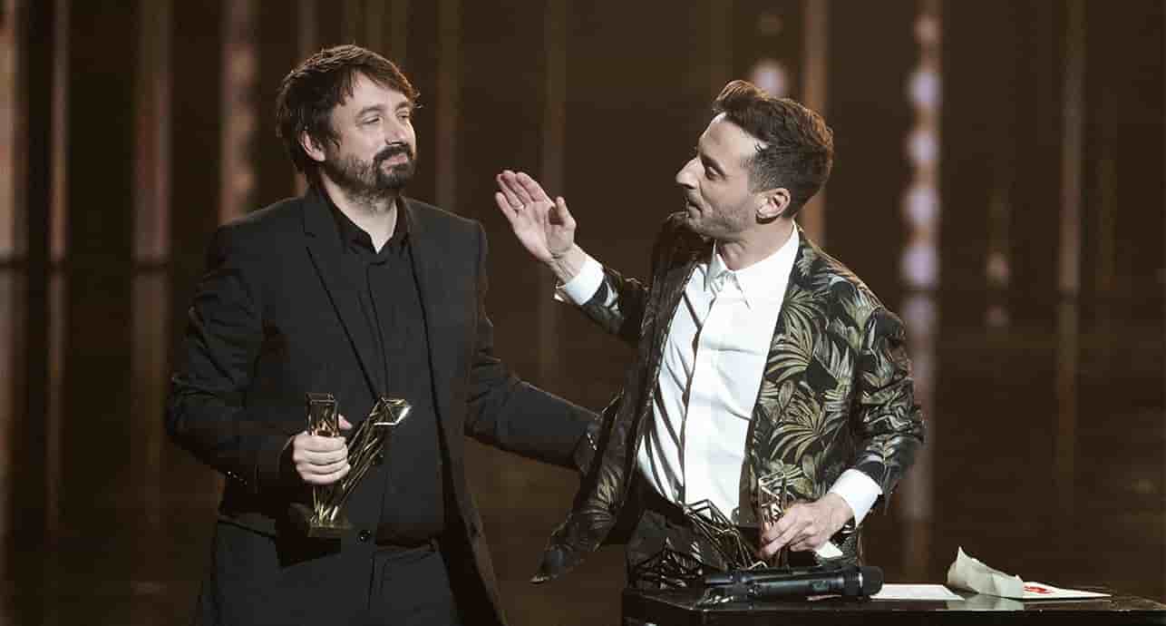Thomas Jolly and Victor le Masne ont reçu le prix du meilleur concert de l'année aux Victoires De La Musique pour l'ouverture et la clôture des Jeux Olympiques de Paris 2024.