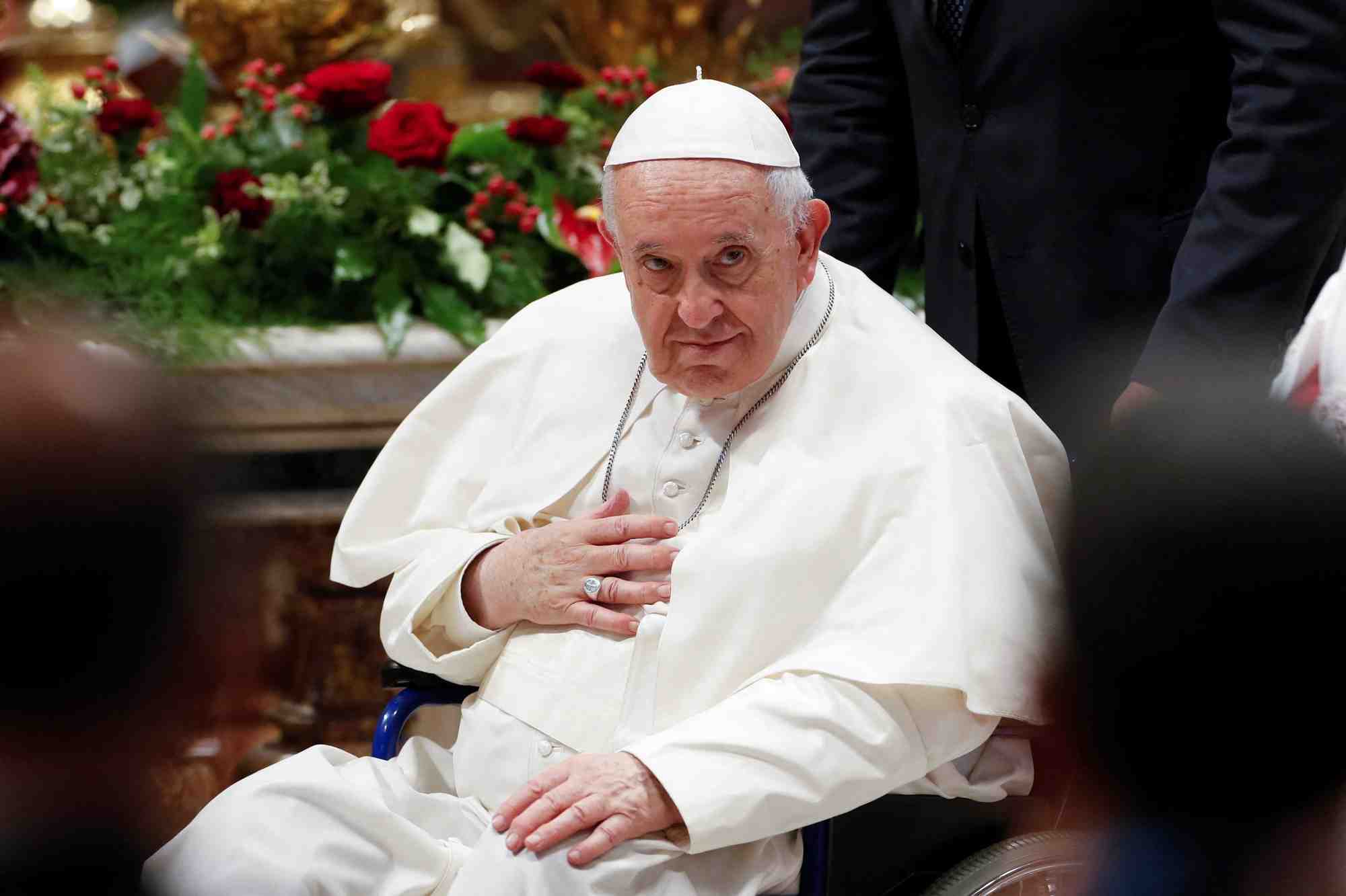 Le pape qualifie le bombardement d'un centre commercial en ukraine d'attaque "barbare"