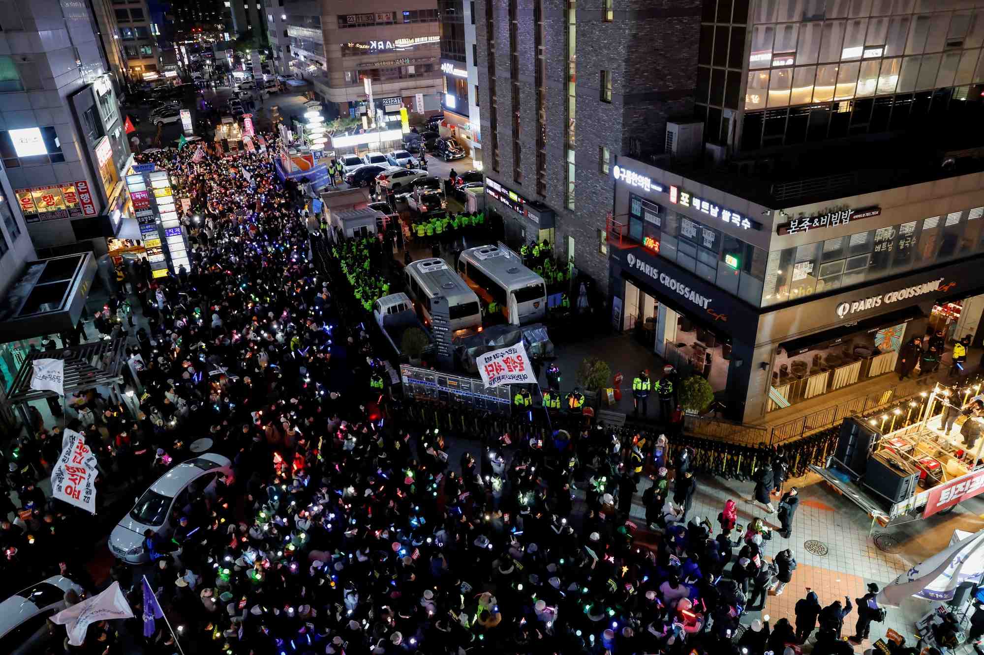 Manifestation pour la destitution du president sud-coreen yoon suk yeol, a seoul.