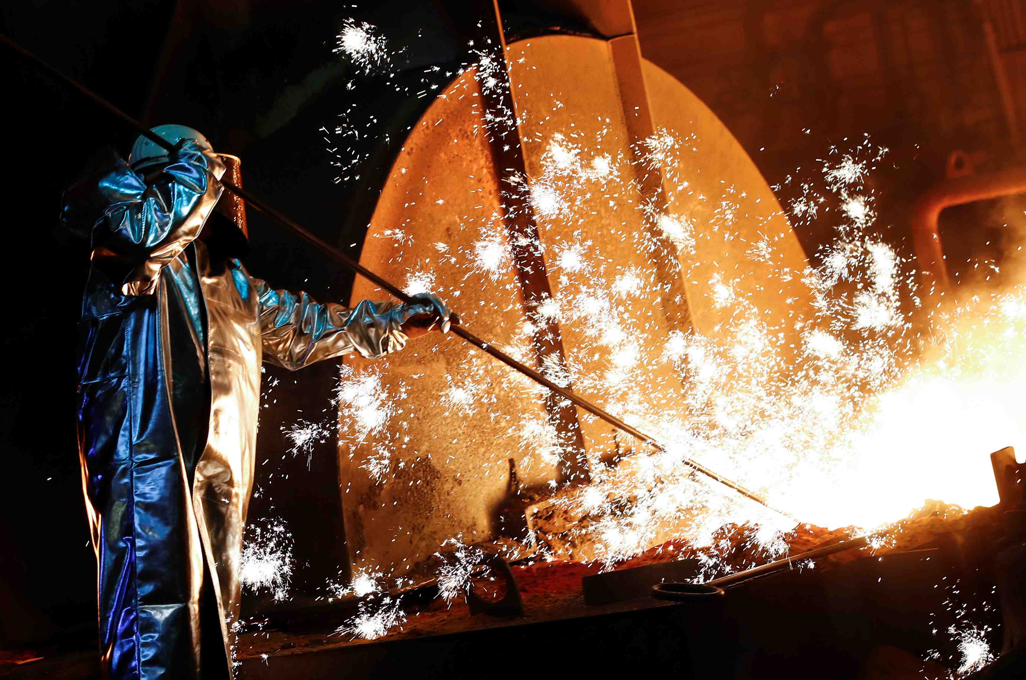Le secteur prive reste en contraction en janvier, dit markit