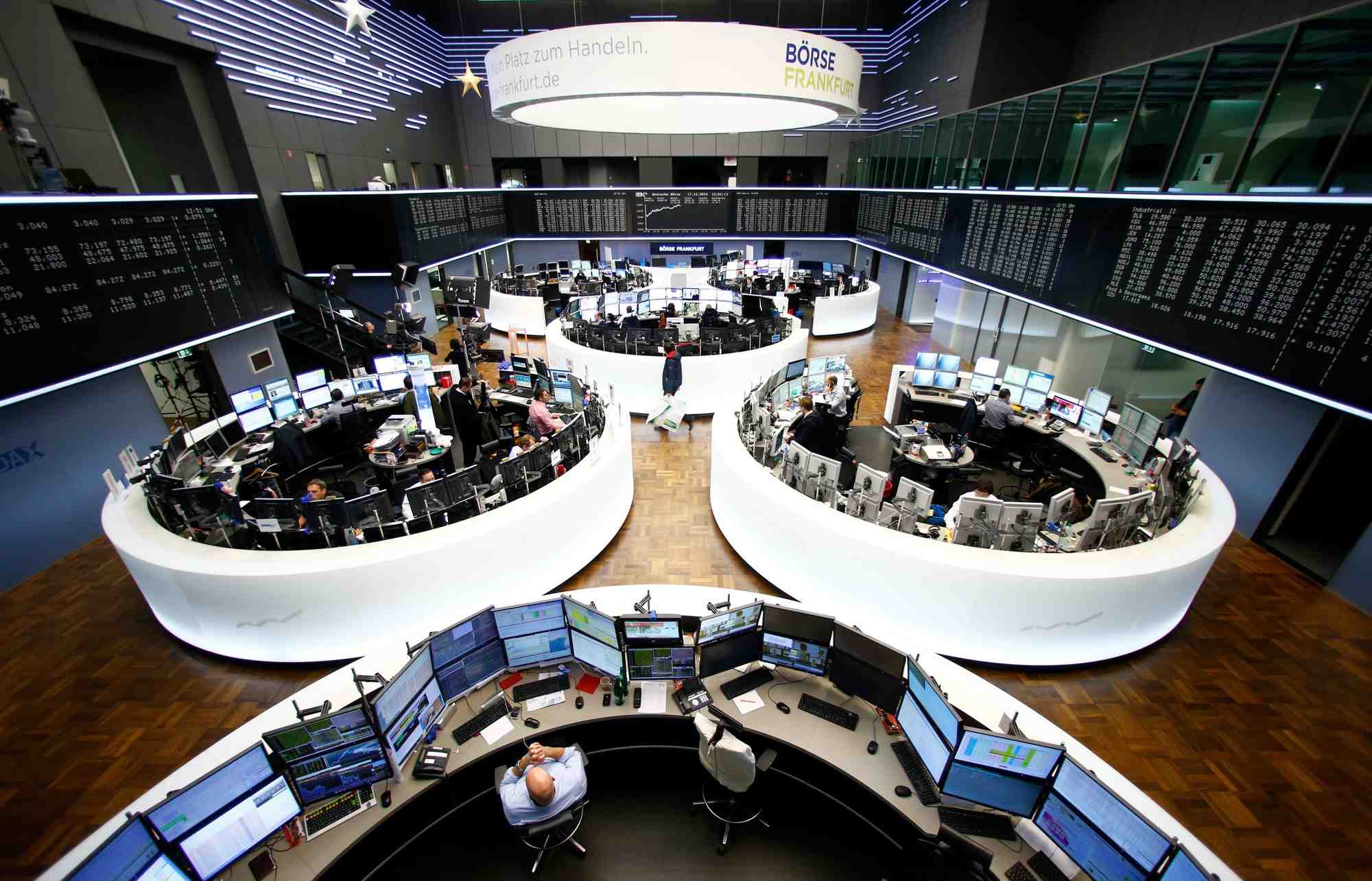 Les bourses europeennes reculent a mi-seance