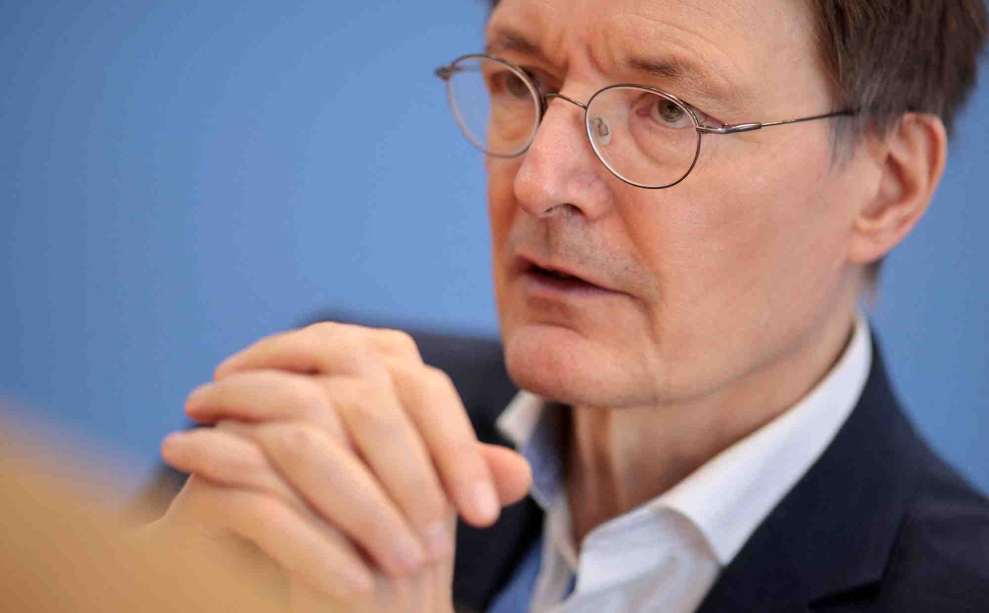 La police dejoue un complot visant a kidnapper le ministre allemand de la sante