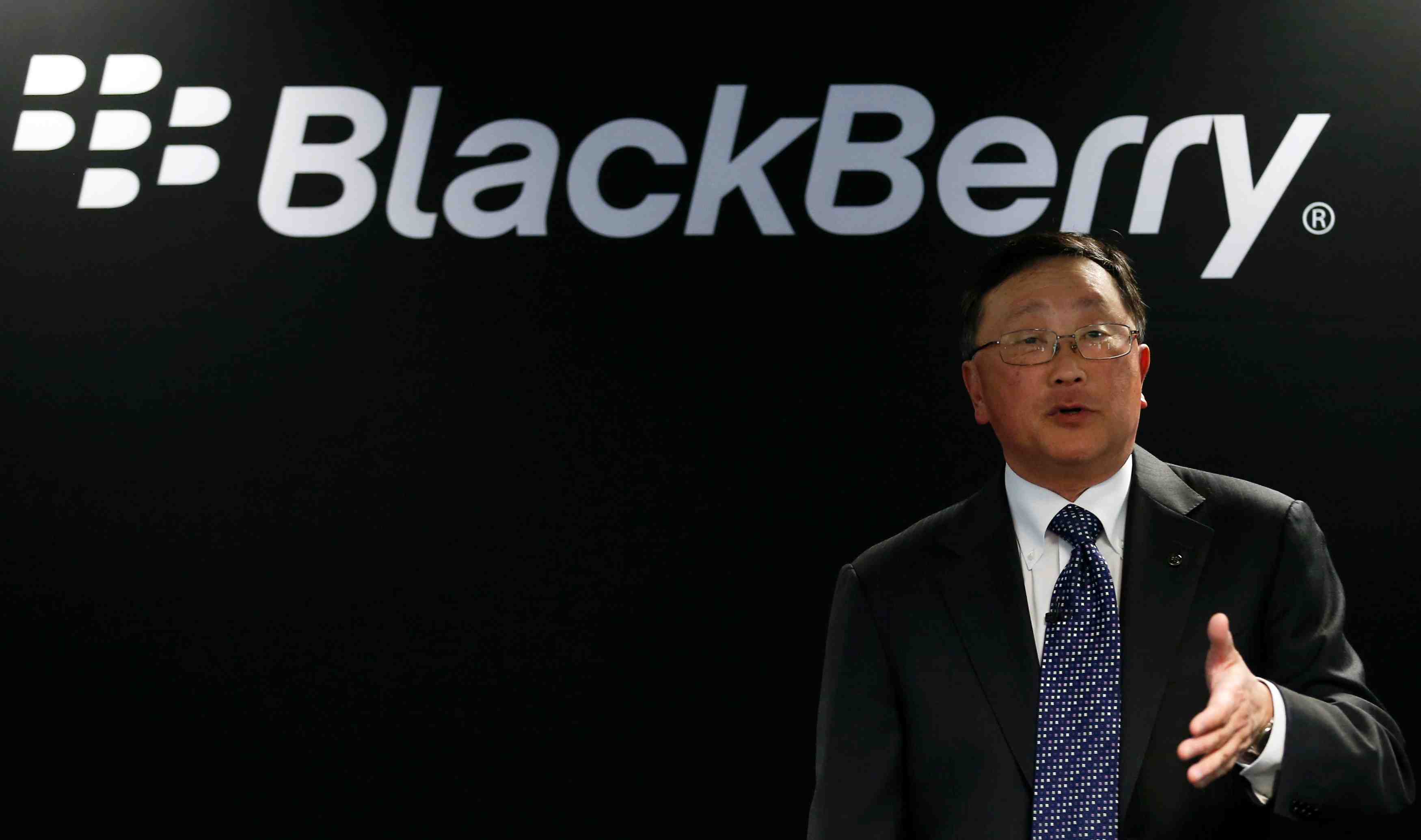 Blackberry presente le leap, un smartphone de milieu de gamme