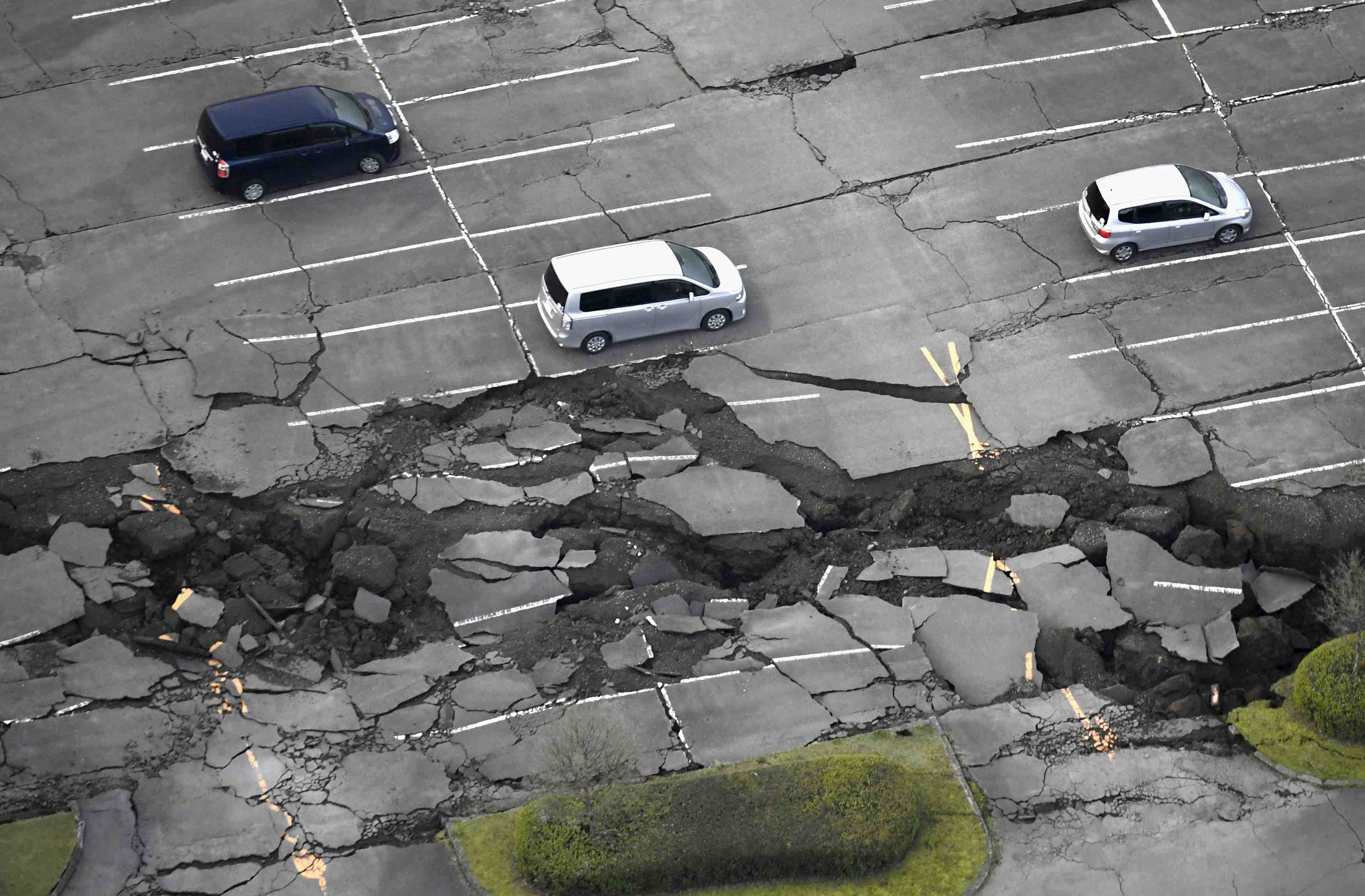 Deuxieme seisme au japon en moins de deux jours