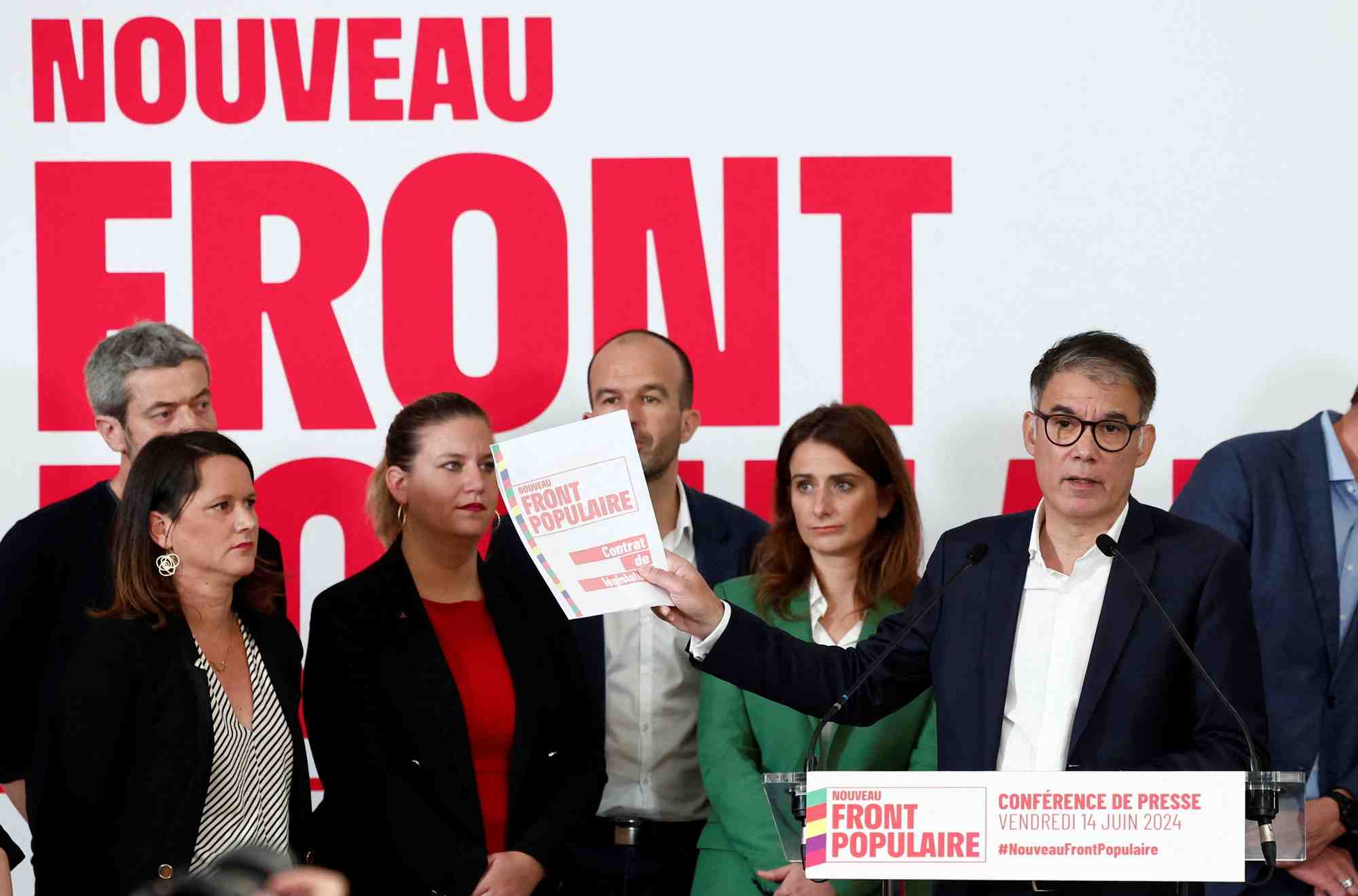 Des representants du "nouveau front populaire" lors d'une conference de presse