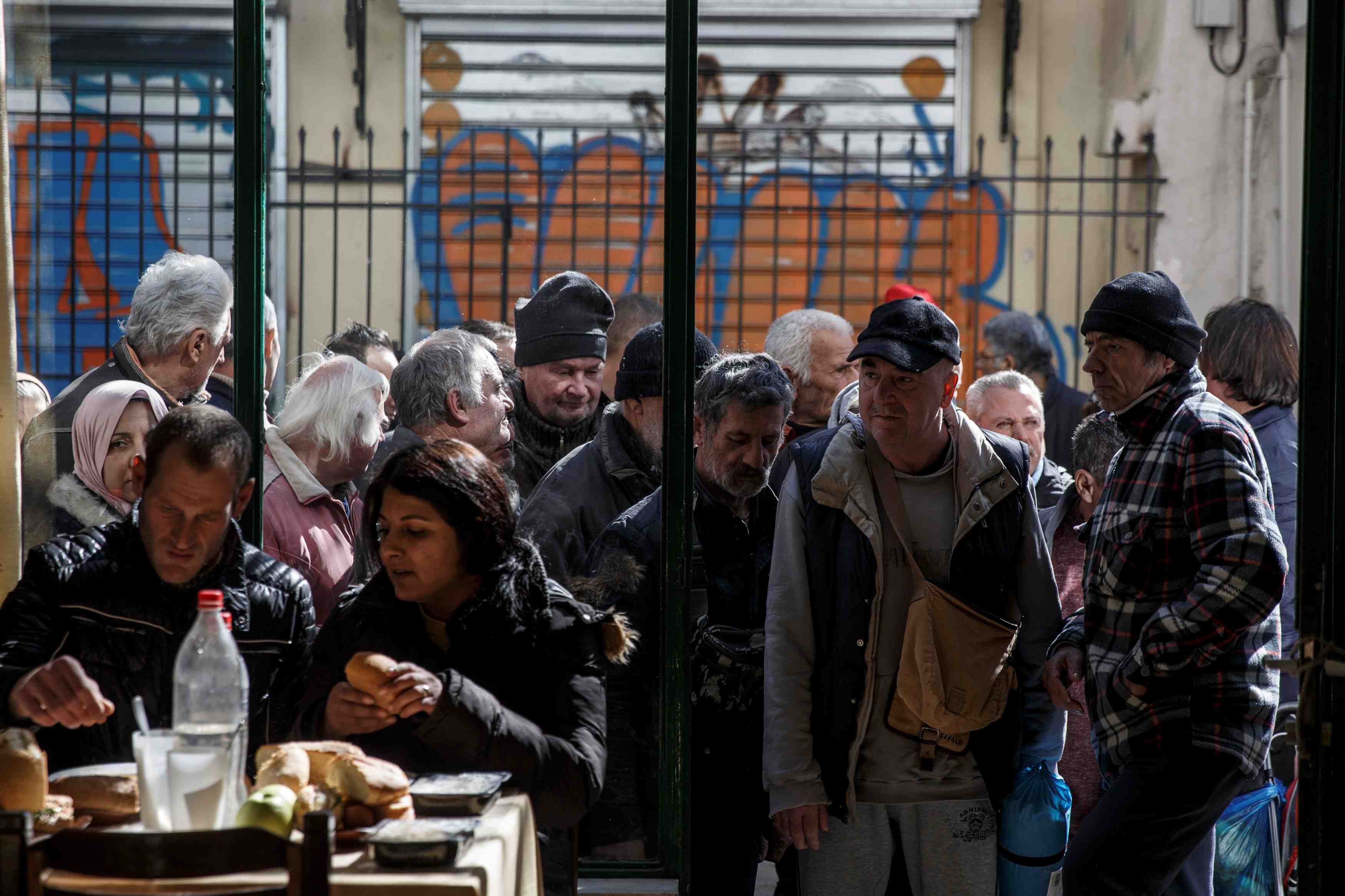 La grece s'enfonce dans la pauvrete