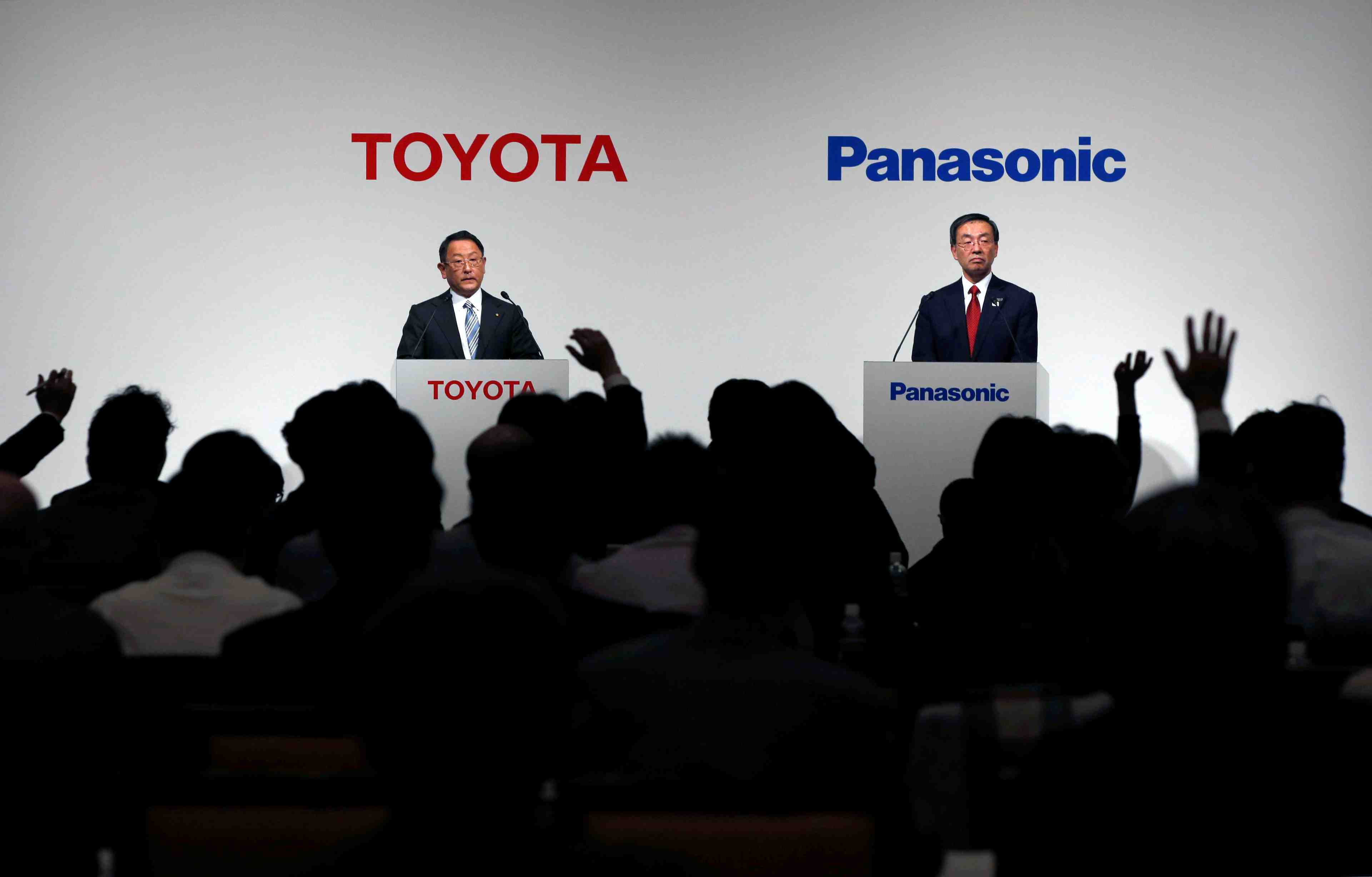 Toyota et panasonic envisagent une alliance dans les batteries