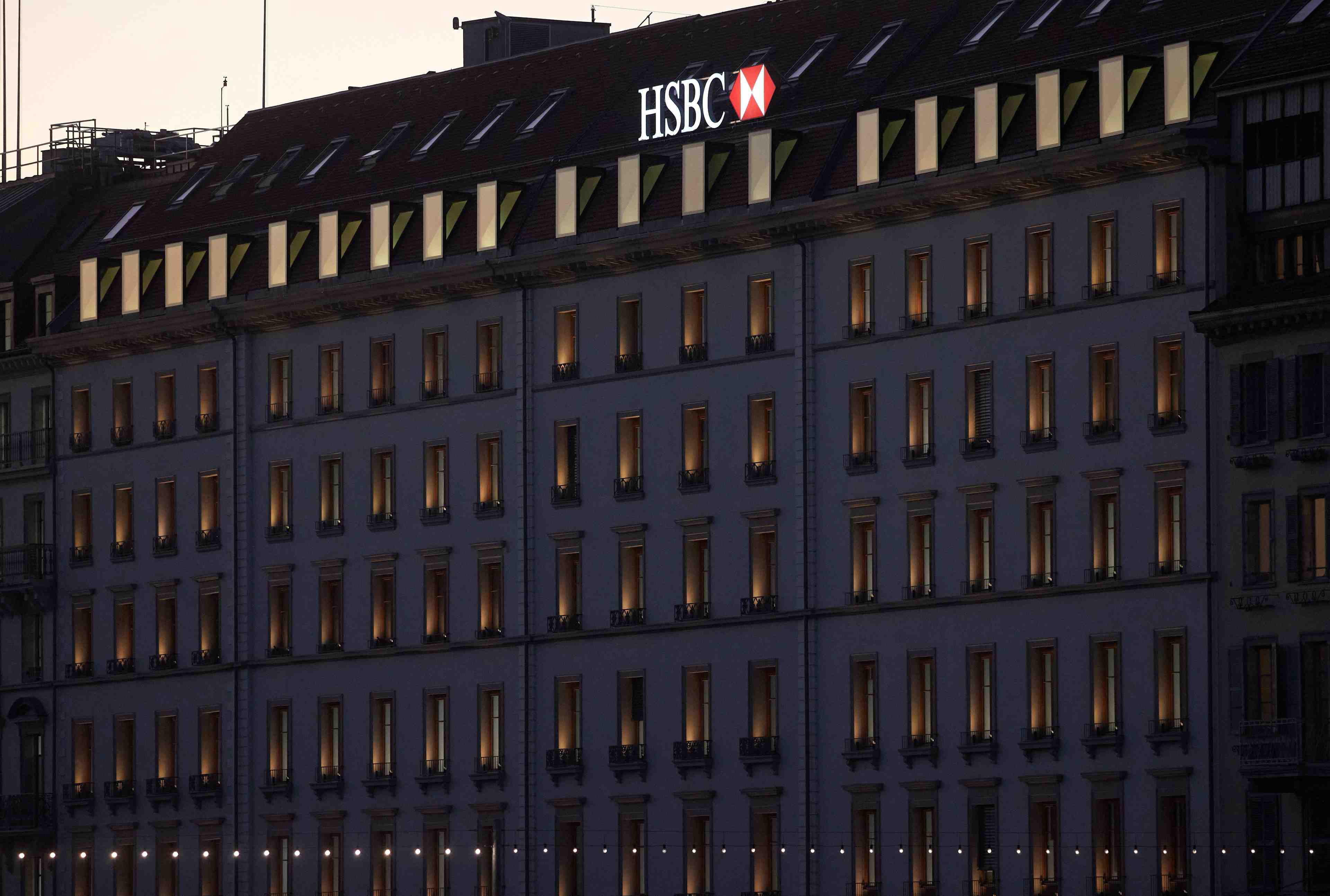 Andrew wild nomme directeur general de hsbc continental europe