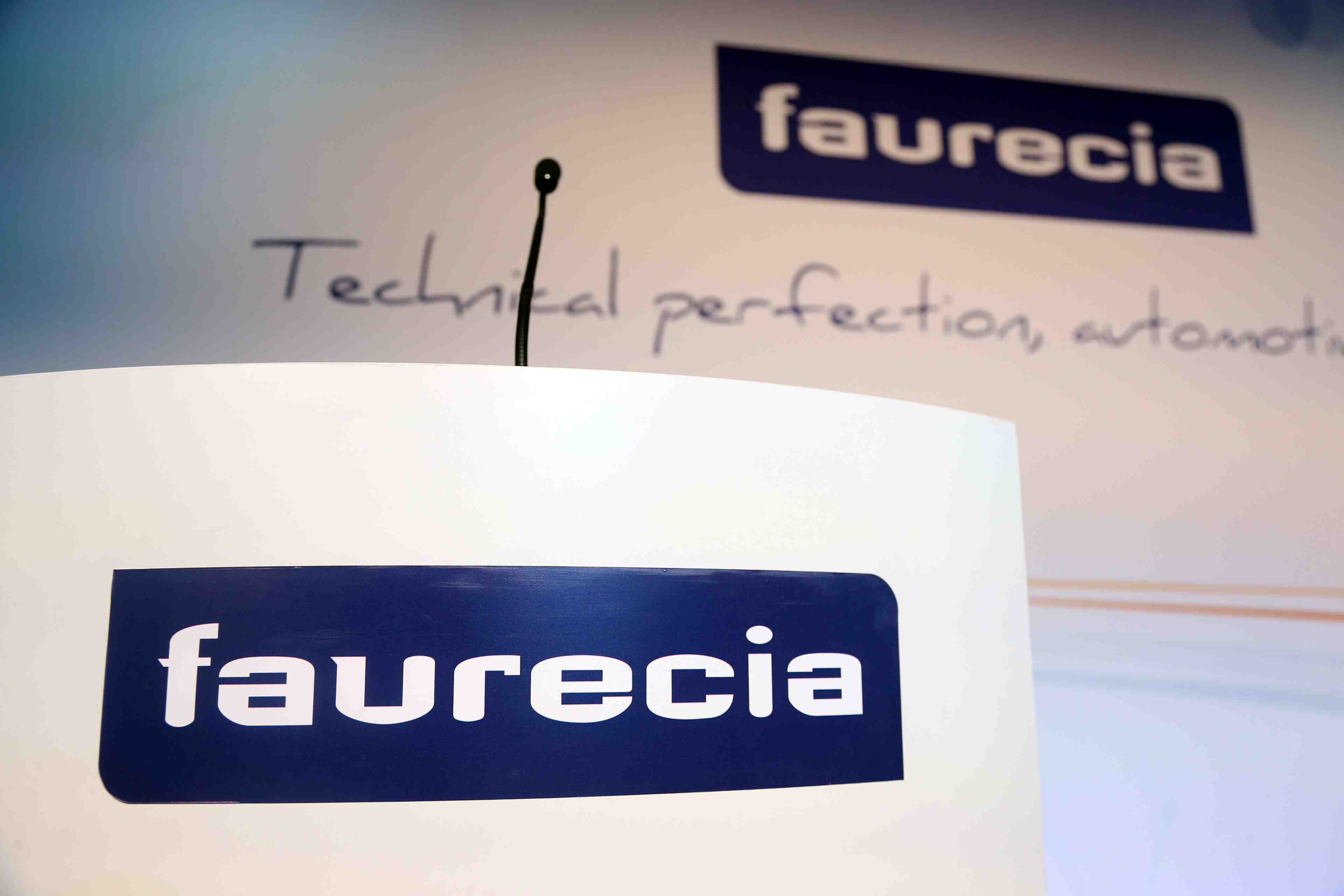 Faurecia revoit ses objectifs a la baisse avec la penurie de semi-conducteurs