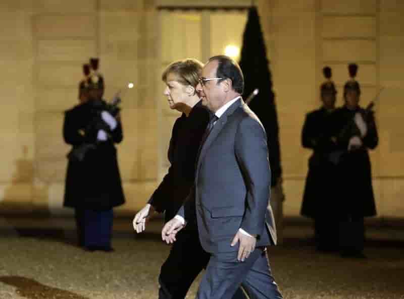 Francois hollande recoit angela merkel a paris