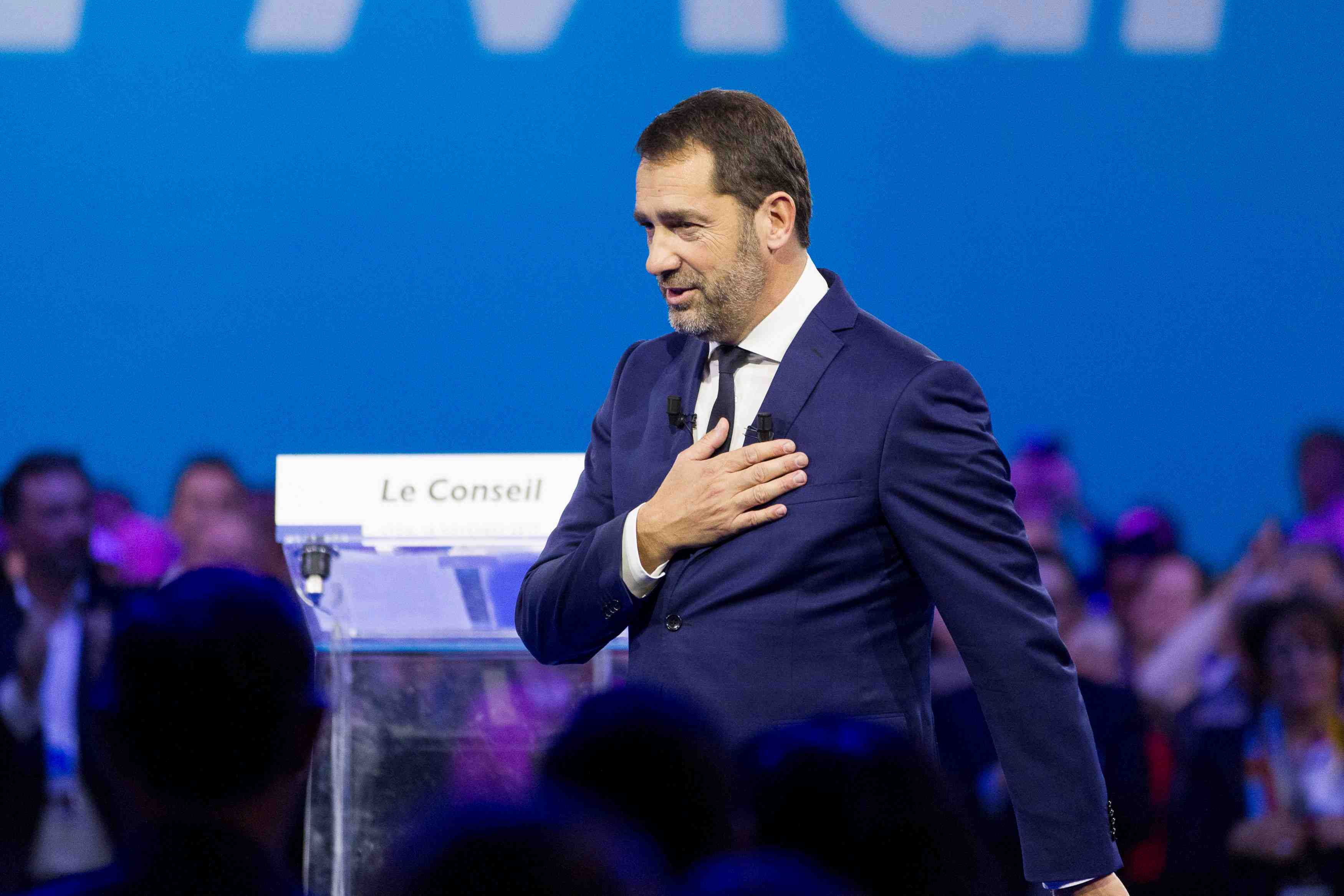 Castaner promet de corriger les erreurs des derniers mois