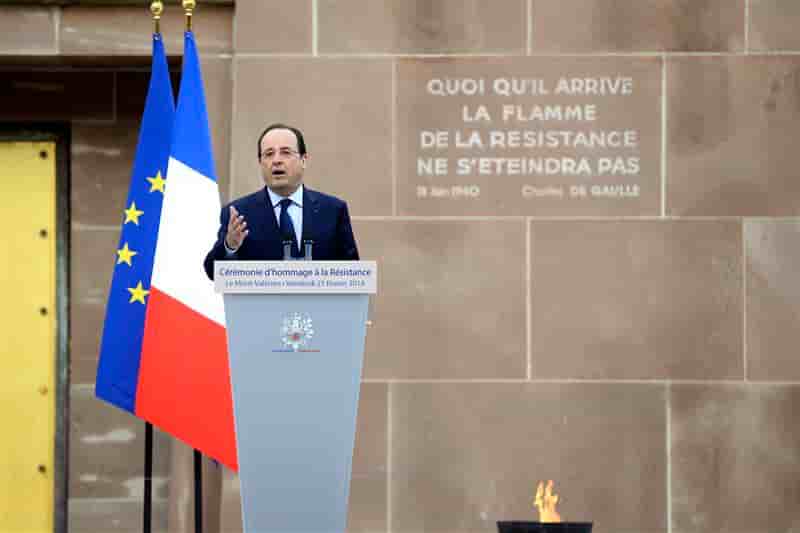 Hollande fait entrer au Panthéon "l'esprit de Résistance"