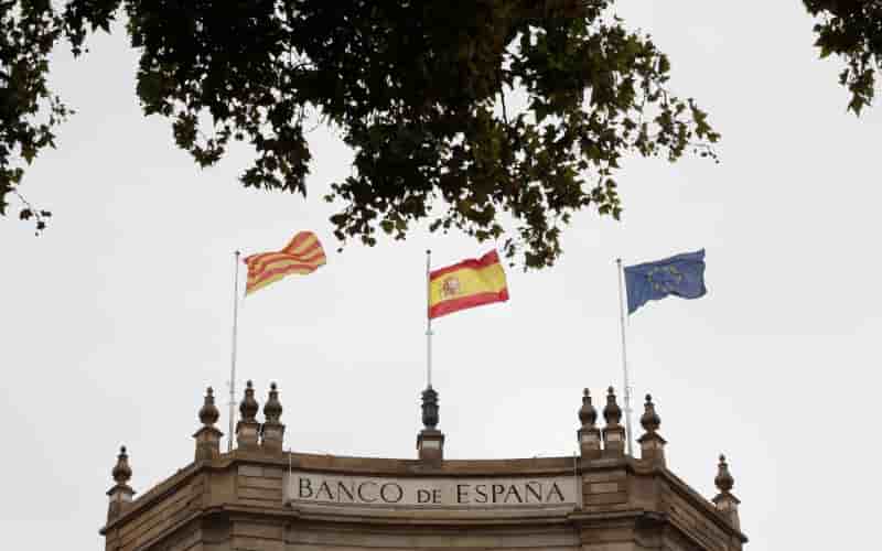 Pablo hernandez de cos nomme gouverneur de la banque d'espagne