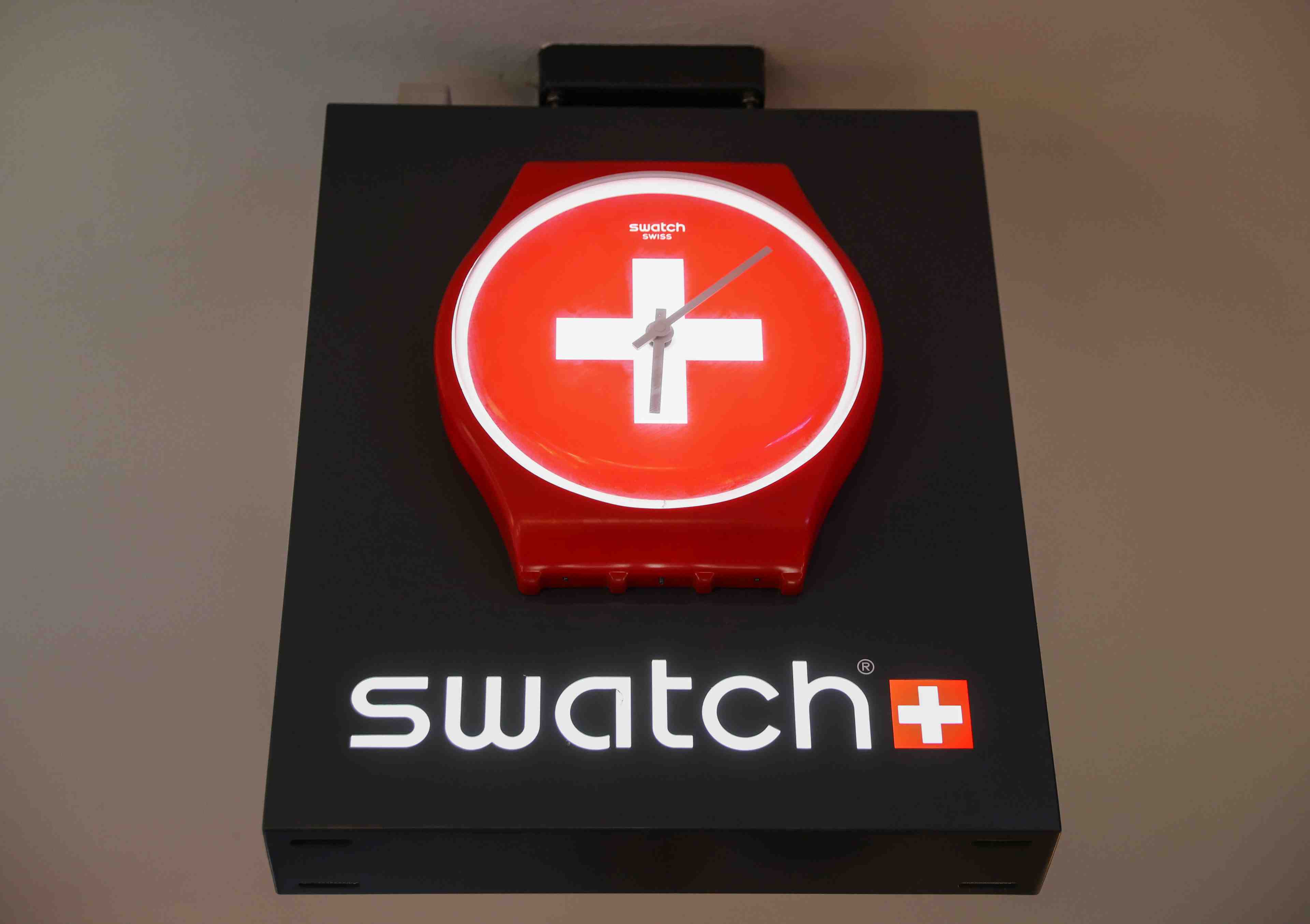Swatch dit ne pas etre interesse par les marques horlogeres de kering