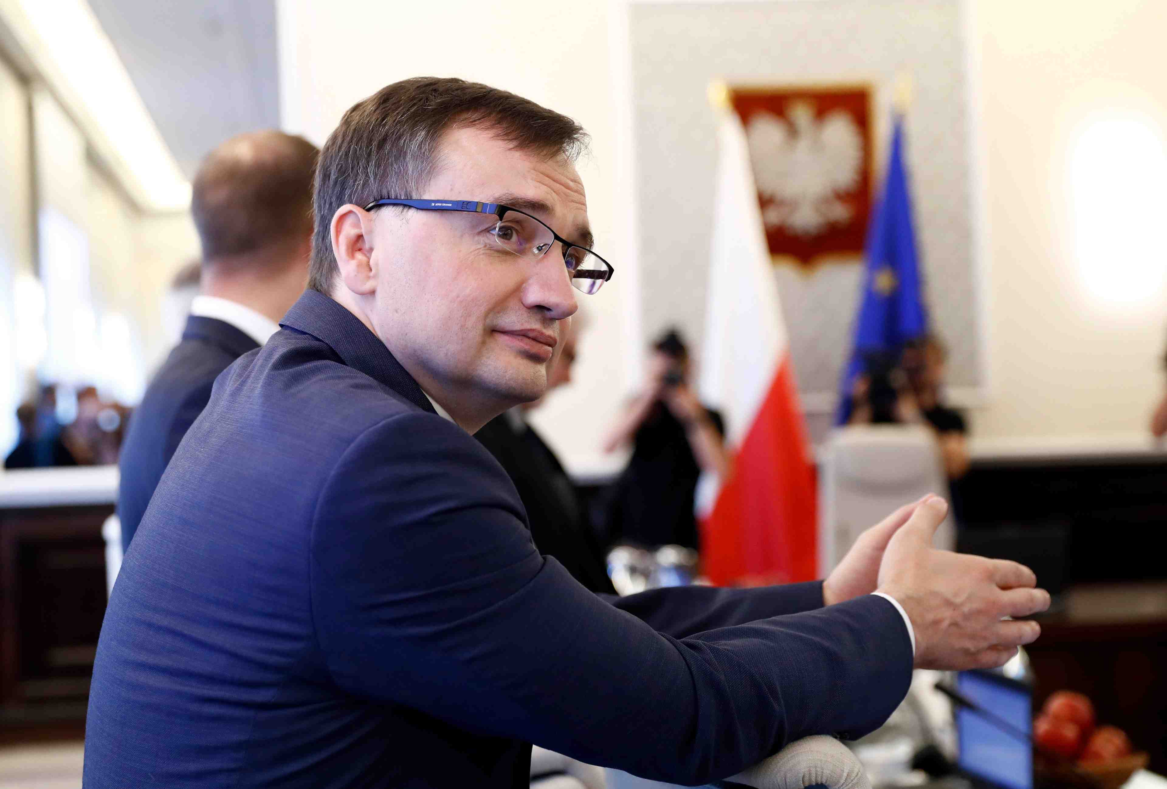 La pologne ne doit pas rester dans l'ue a tout prix, selon un ministre