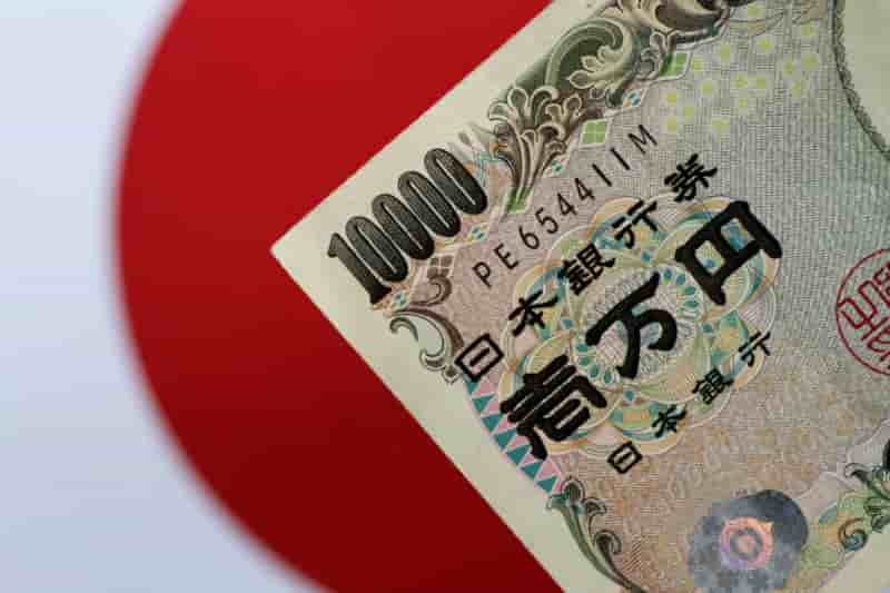 Yen et rendement a 10 ans dopes par des informations sur la banque du japon