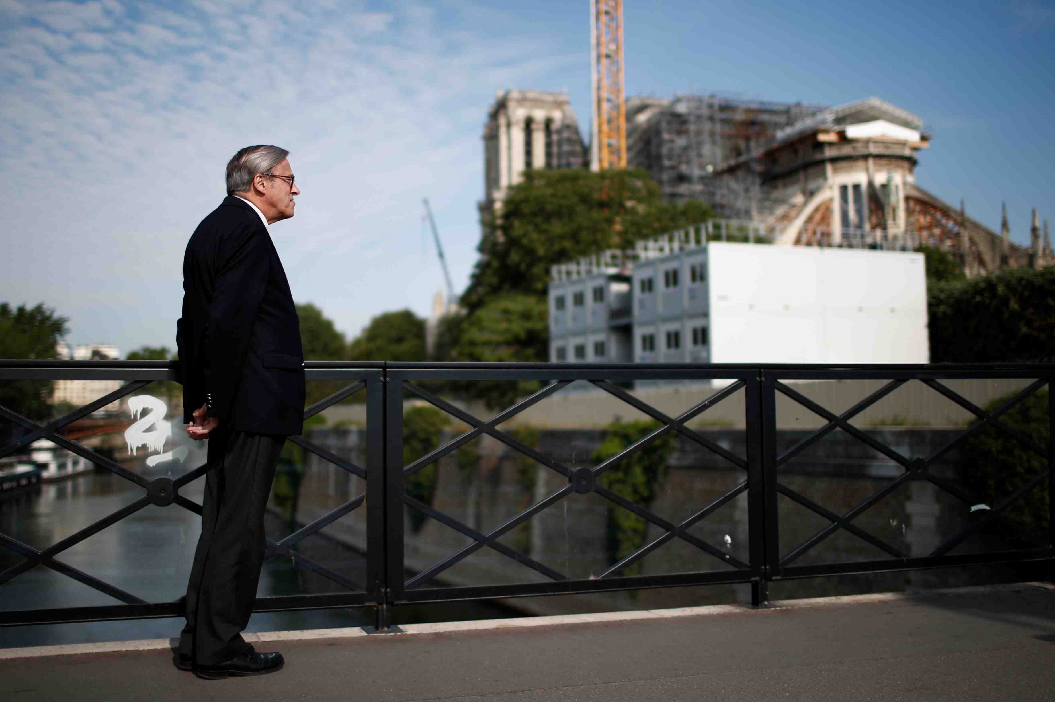 Premier pas vers la reprise du chantier de reconstruction de notre-dame de paris