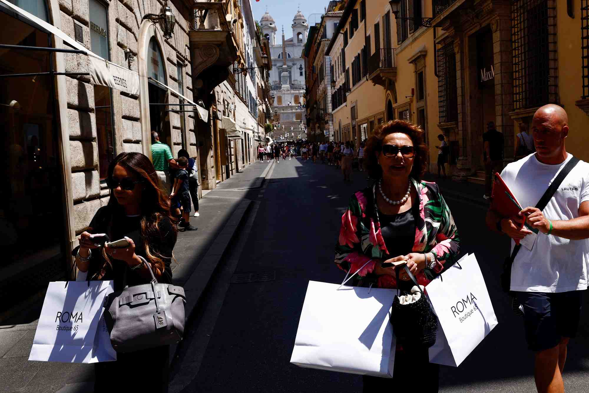 Des gens a rome, en italie
