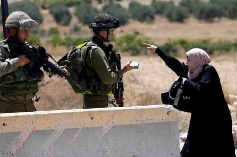 Heurts entre des soldats israeliens et des palestiniens en cisjordanie