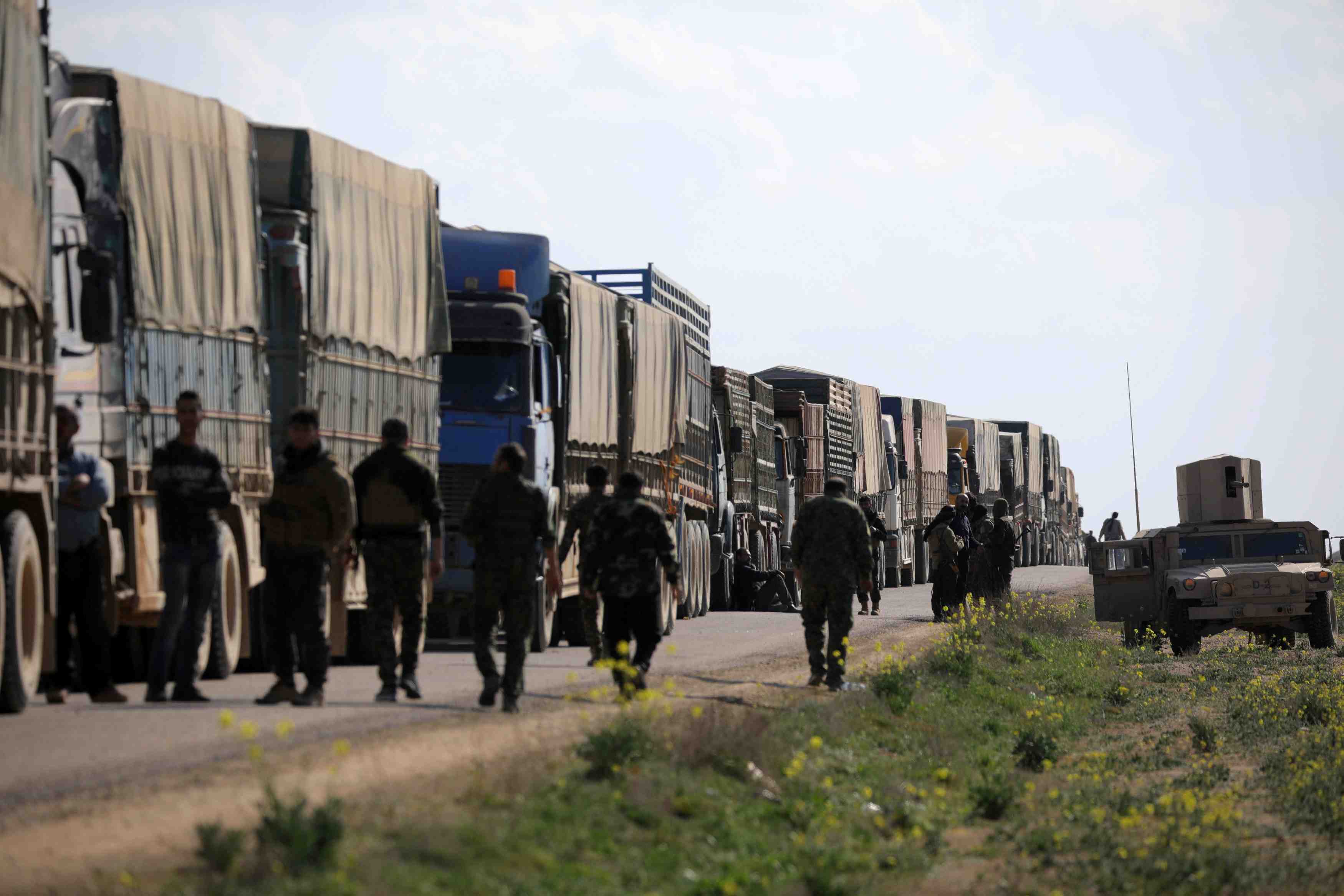 Syrie: les fds remettent 150 djihadistes aux autorites irakiennes
