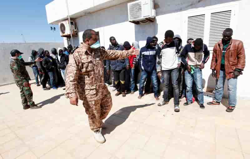 Plus de 400 migrants africains arrêtés en Libye