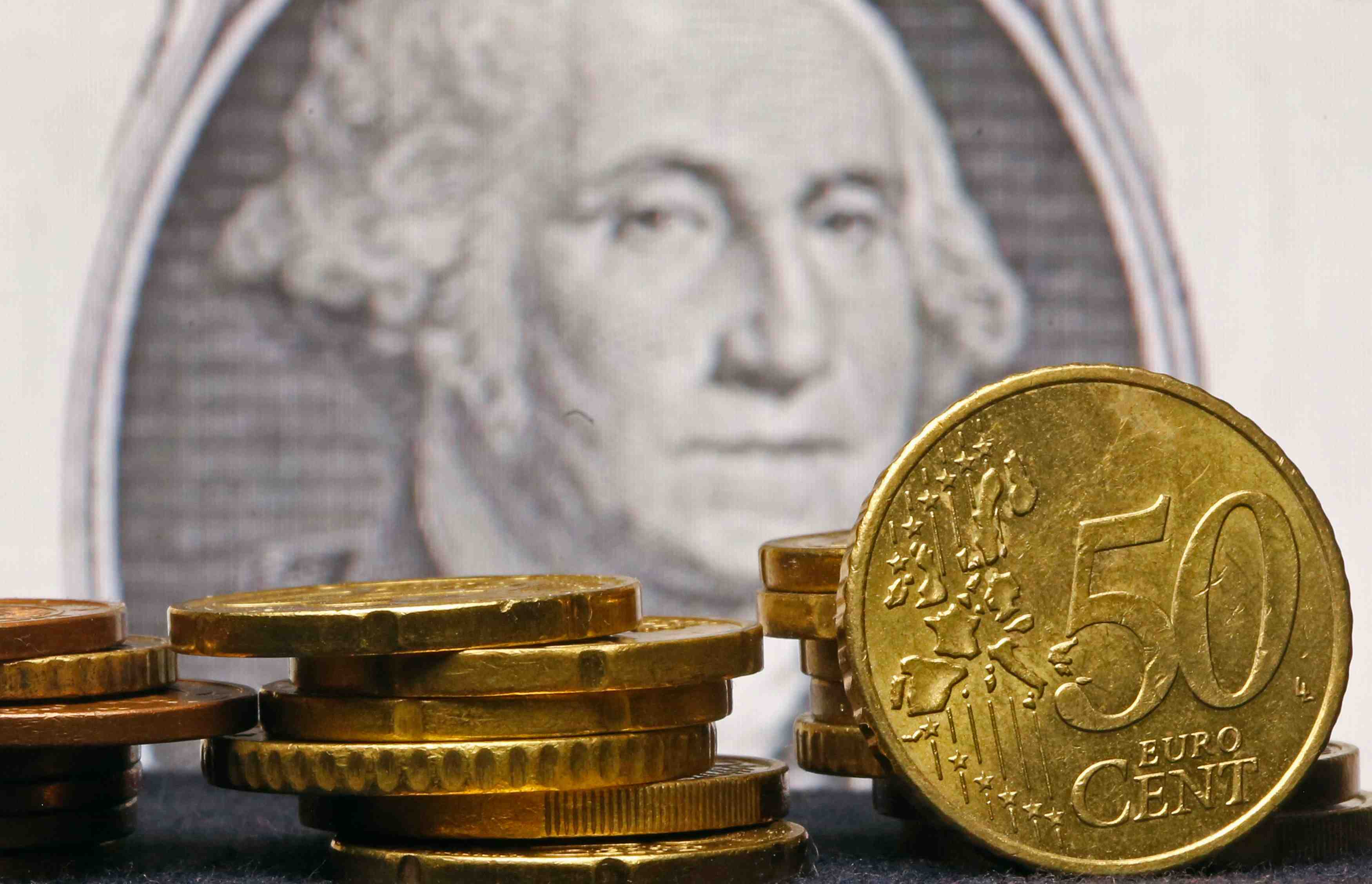 Goldman voit l'euro a 80 cents d'ici fin 2017