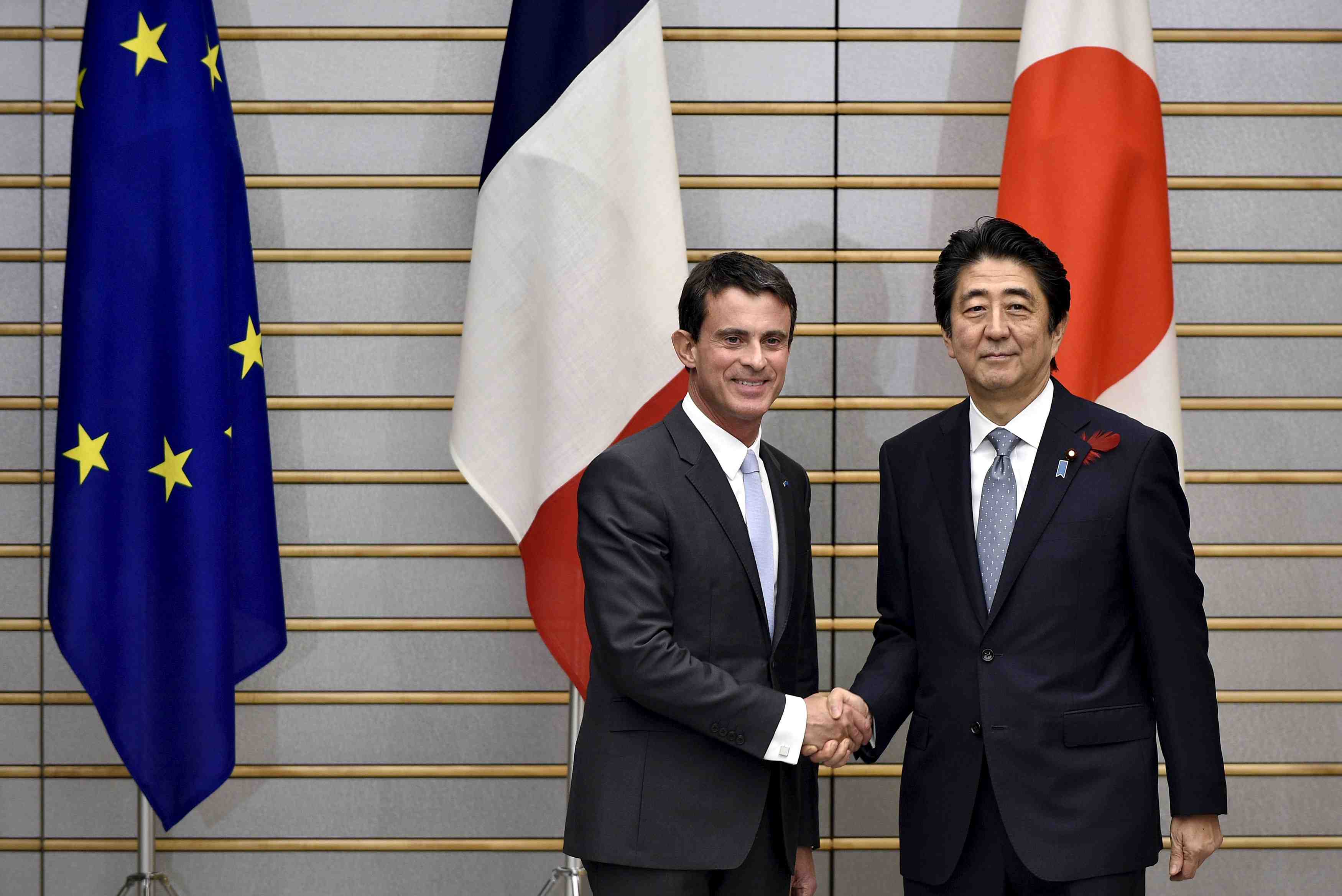 Paris veut associer tokyo a la restructuration du nucleaire