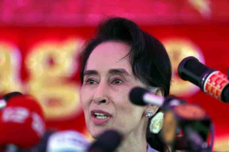 Aung san suu kyi dirigera le gouvernement birman si son parti remporte les legislatives de dimanche