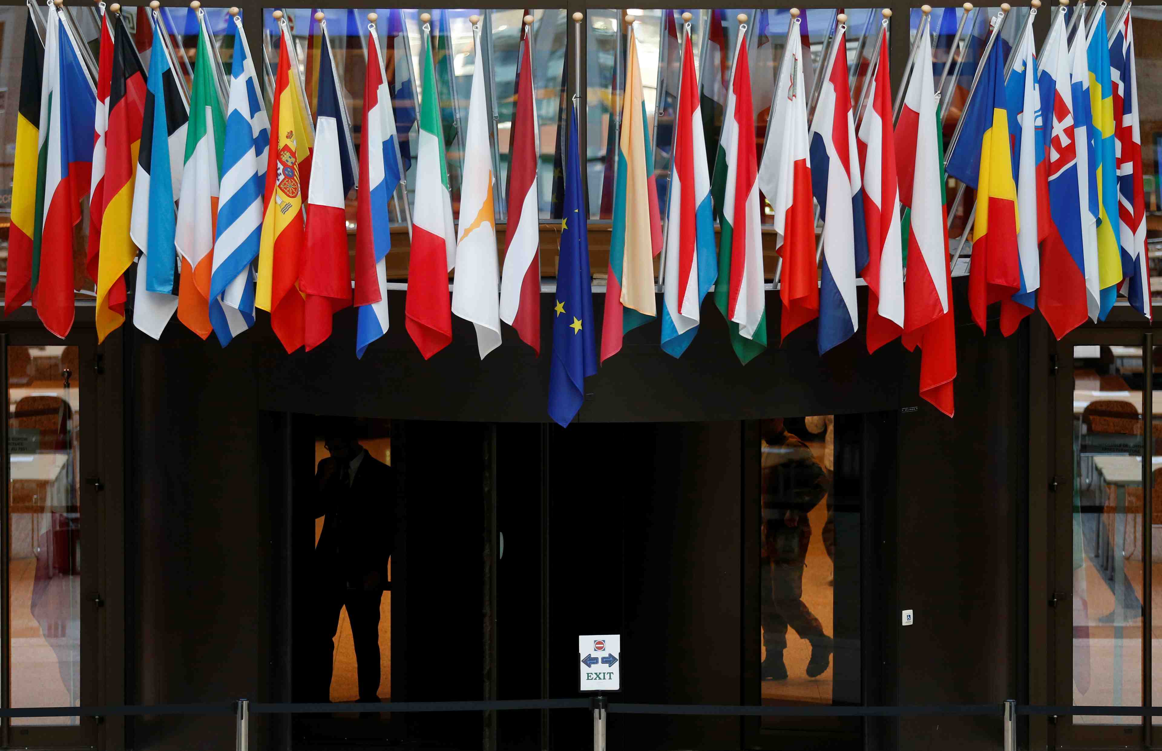Les europeens affichent leur unite sur le brexit et l'espagne