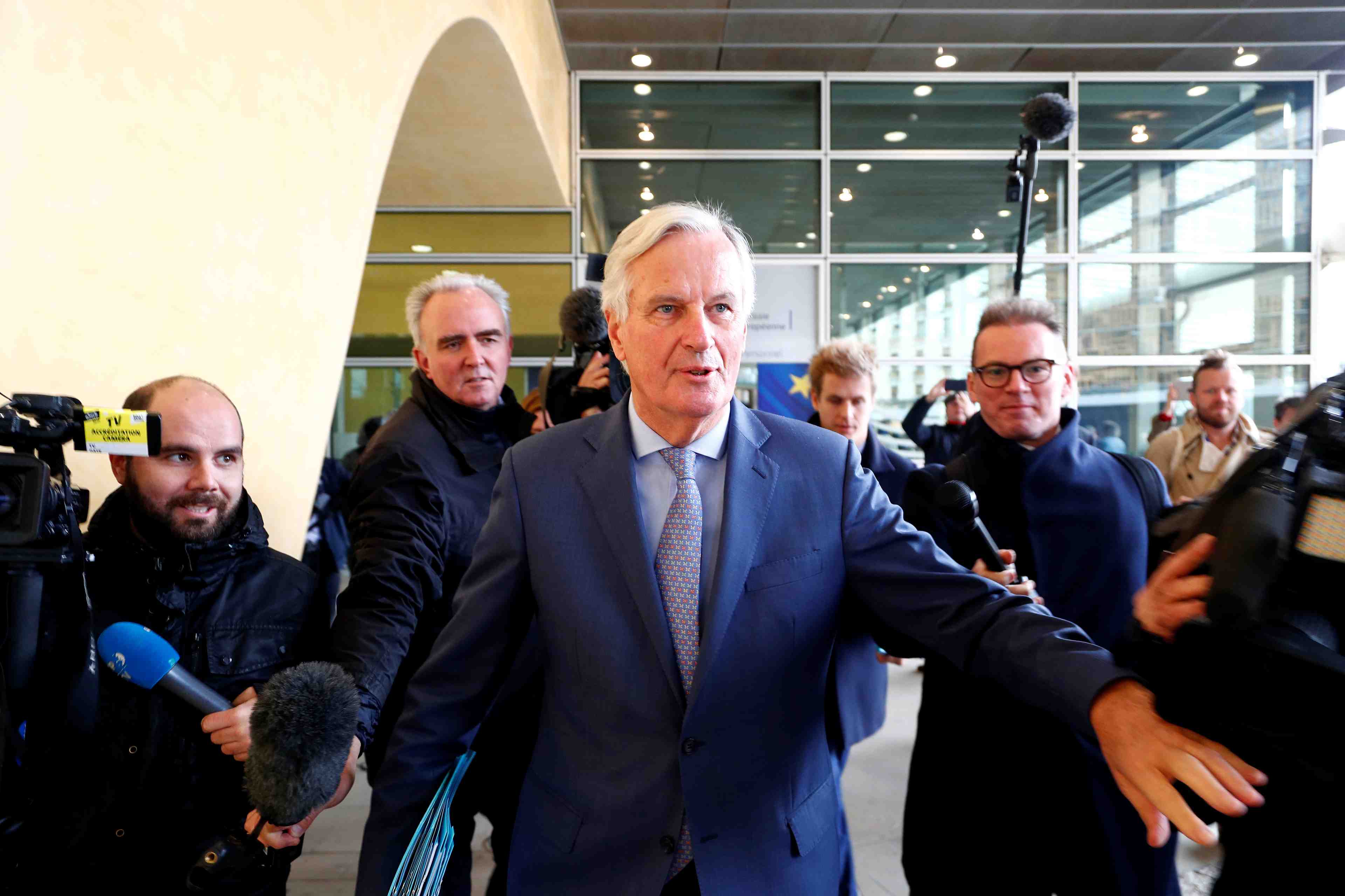 Brexit: les negociations s'intensifient a l'approche du sommet europeen