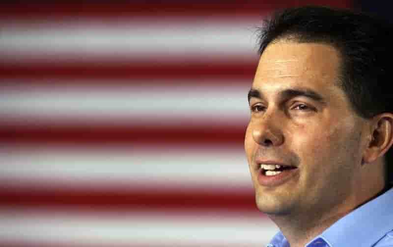 Le gouverneur du wisconsin scott walker candidat aux primaires republicaines