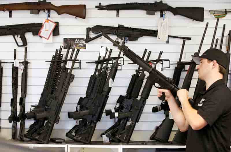 Trois universitaires contre les armes en classe au texas