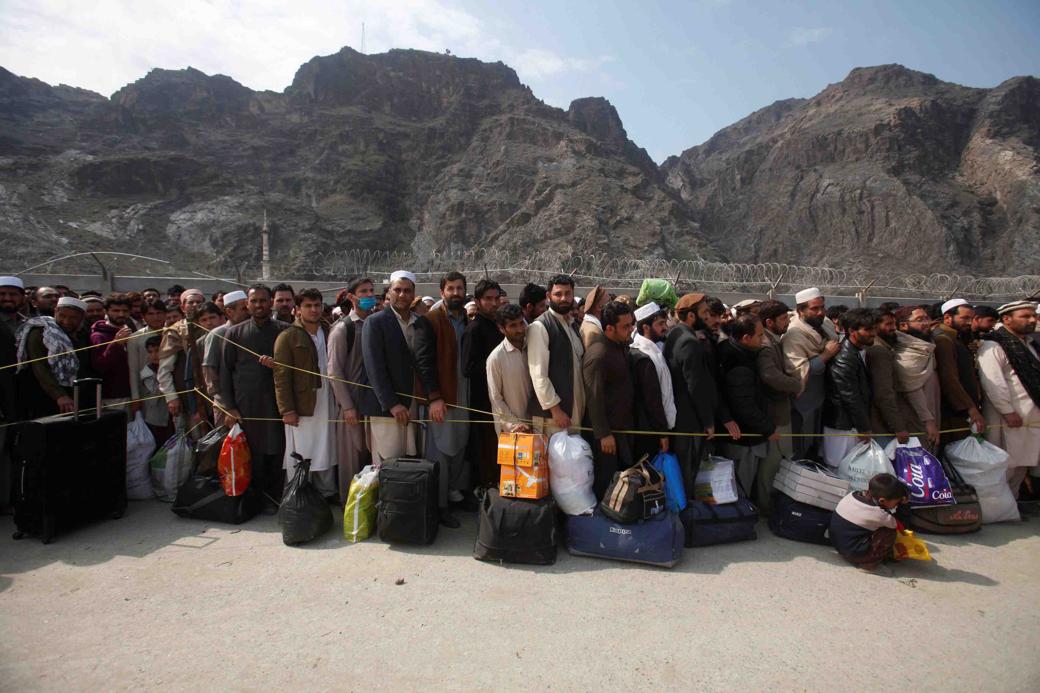 Le pakistan rouvre sa frontiere avec l'afghanistan