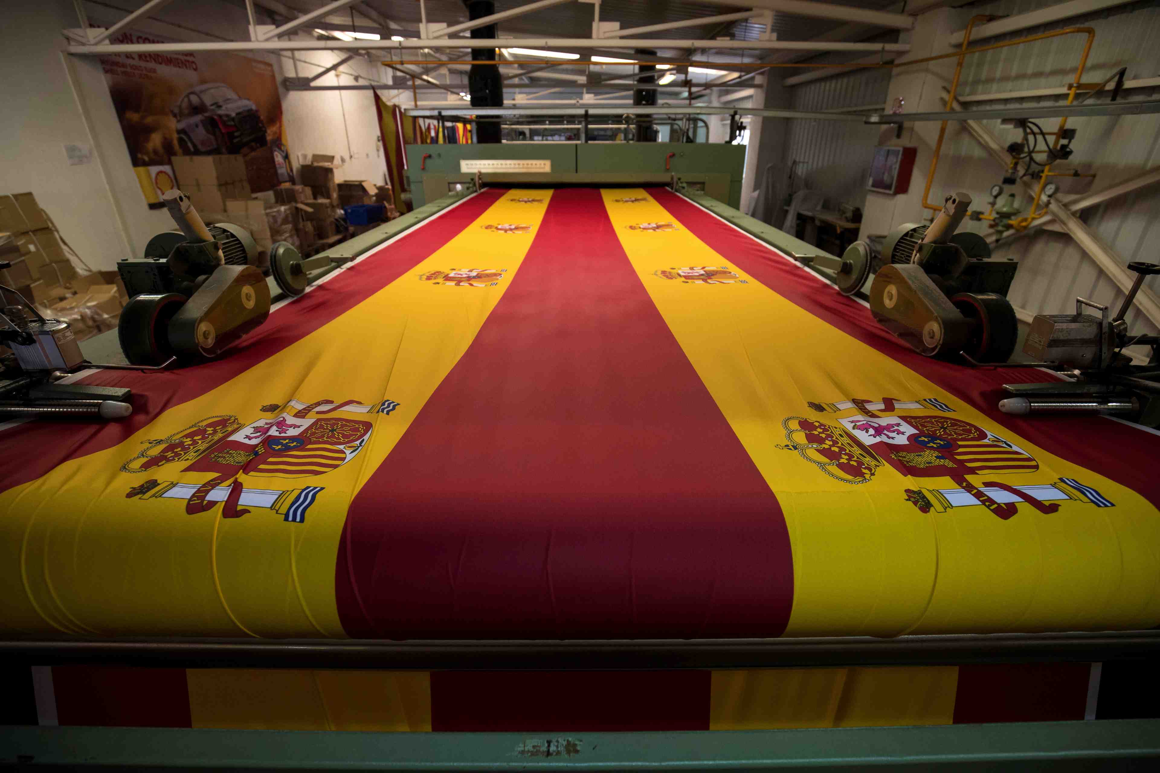 Les ventes du drapeau national explosent en espagne