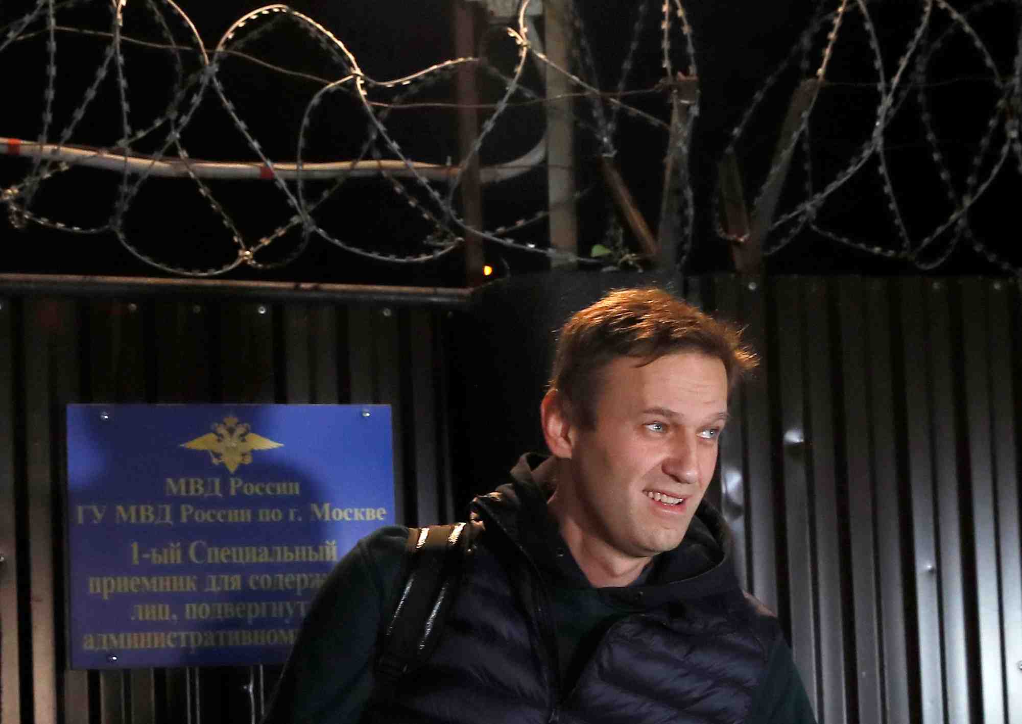 L'opposant navalny finalement autorise a sortir de russie