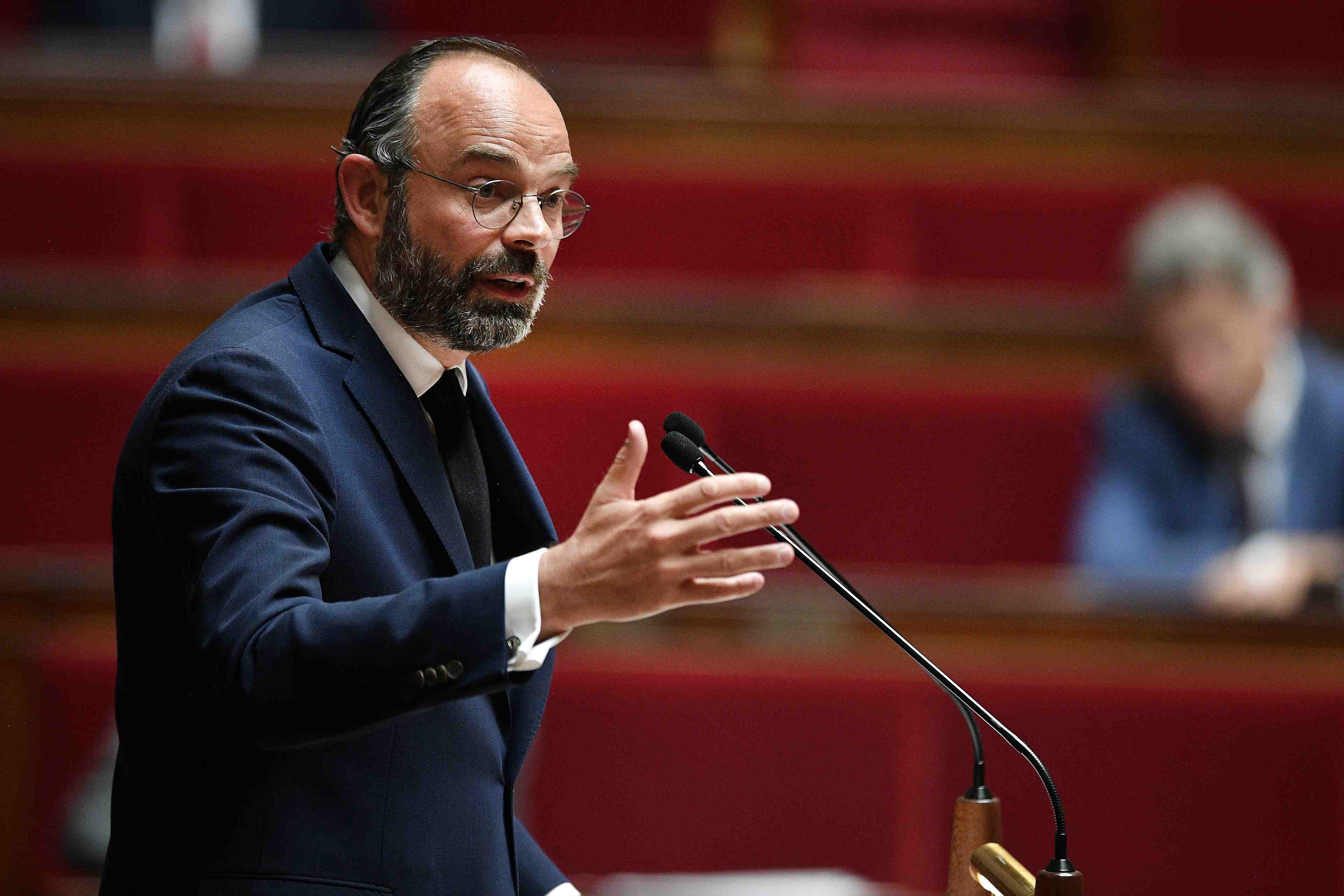 Philippe dement tout "stock cache" de masques