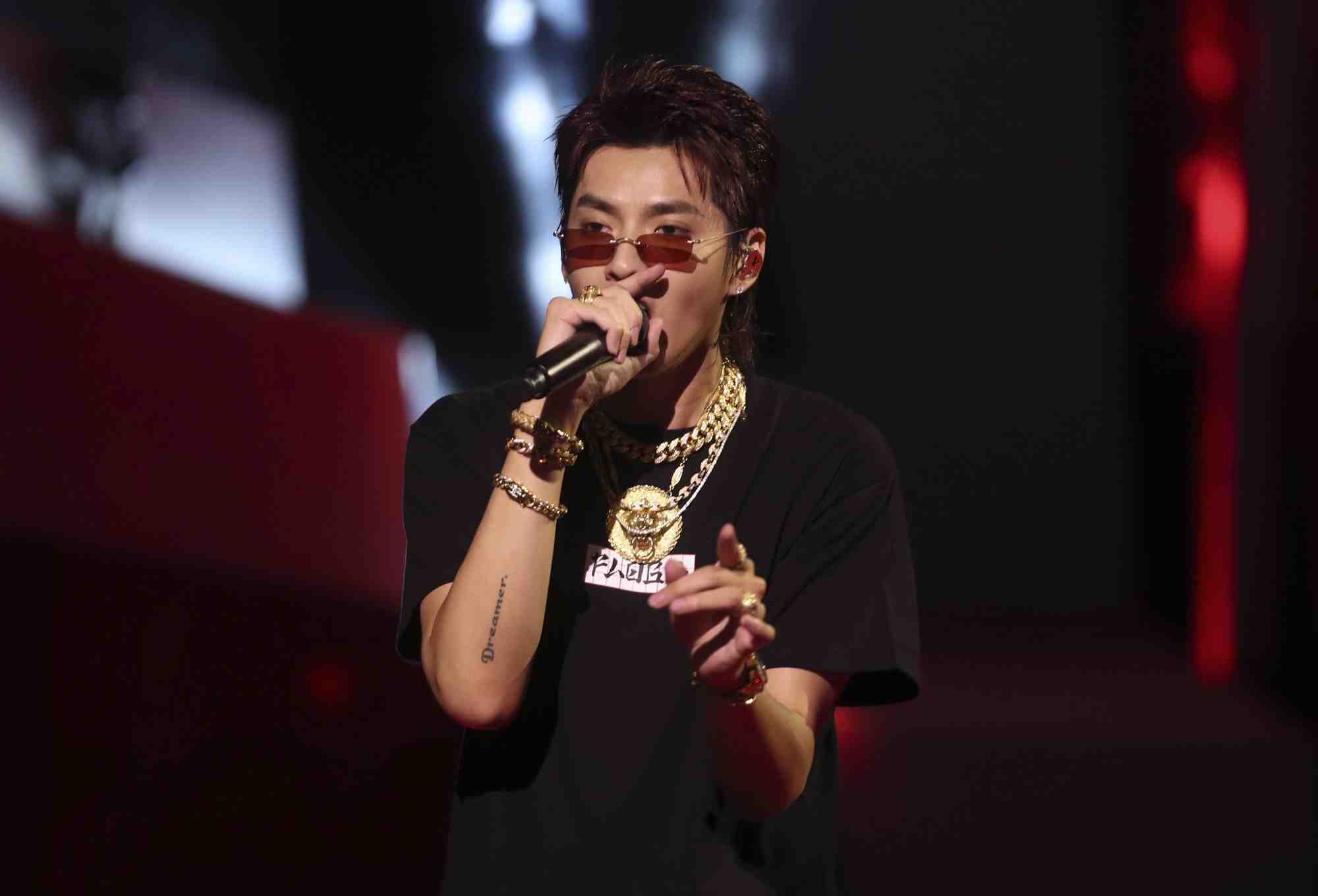 Le chanteur kris wu aux iheartradio mmva a toronto